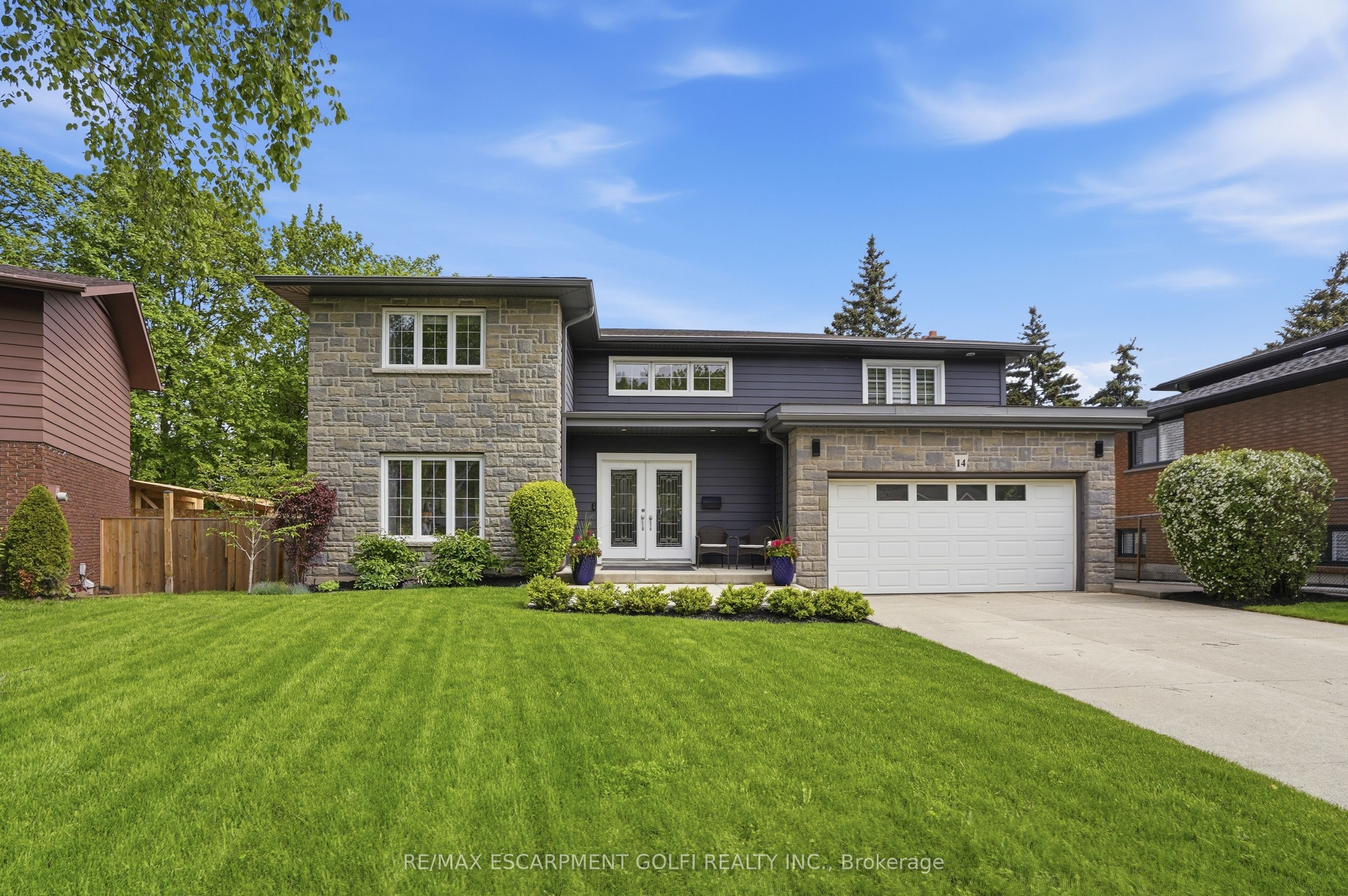 14 Leslie Drive, Hamilton, ON L8G 2P9 photo 2