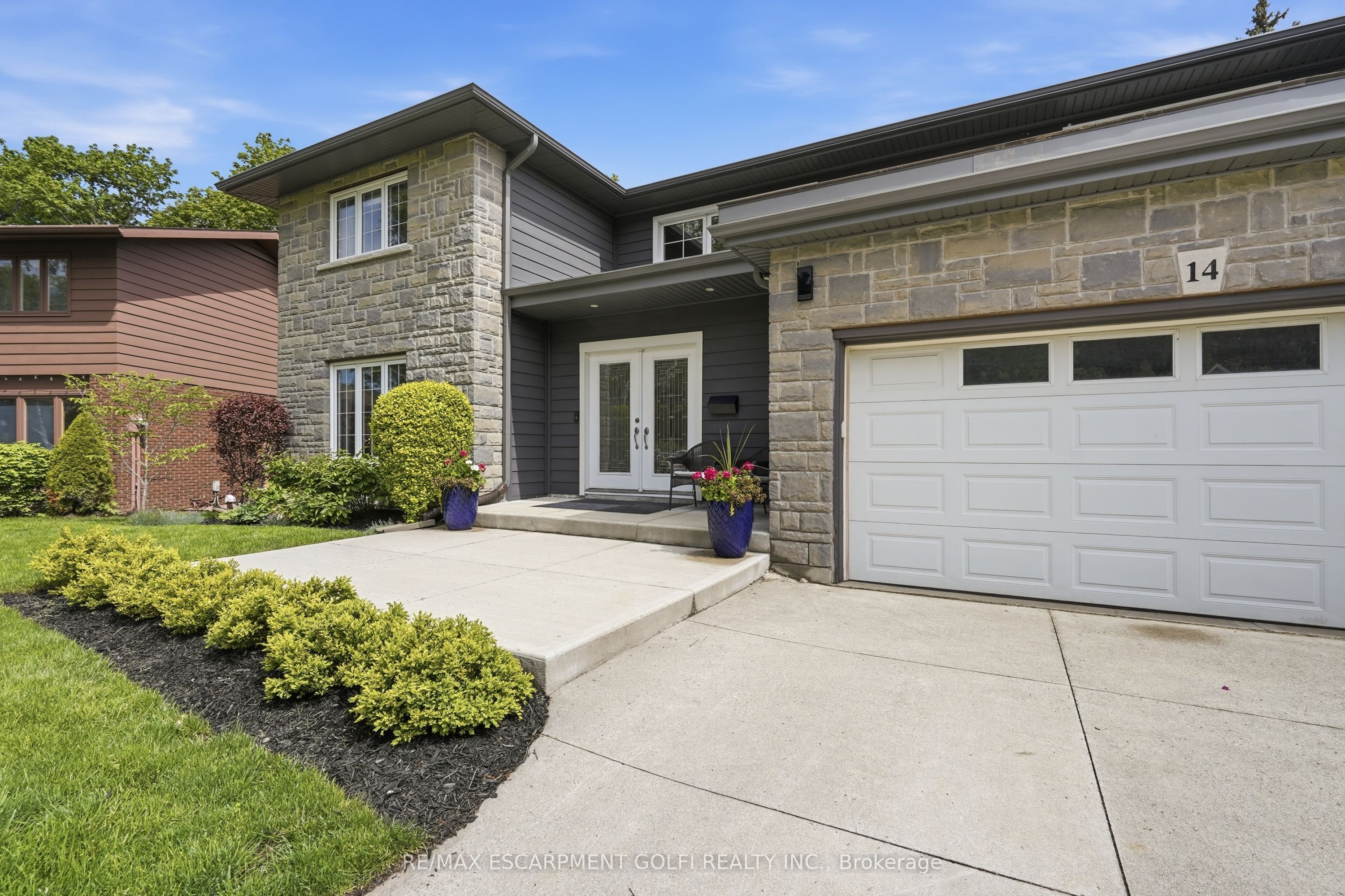 14 Leslie Drive, Hamilton, ON L8G 2P9 photo 4