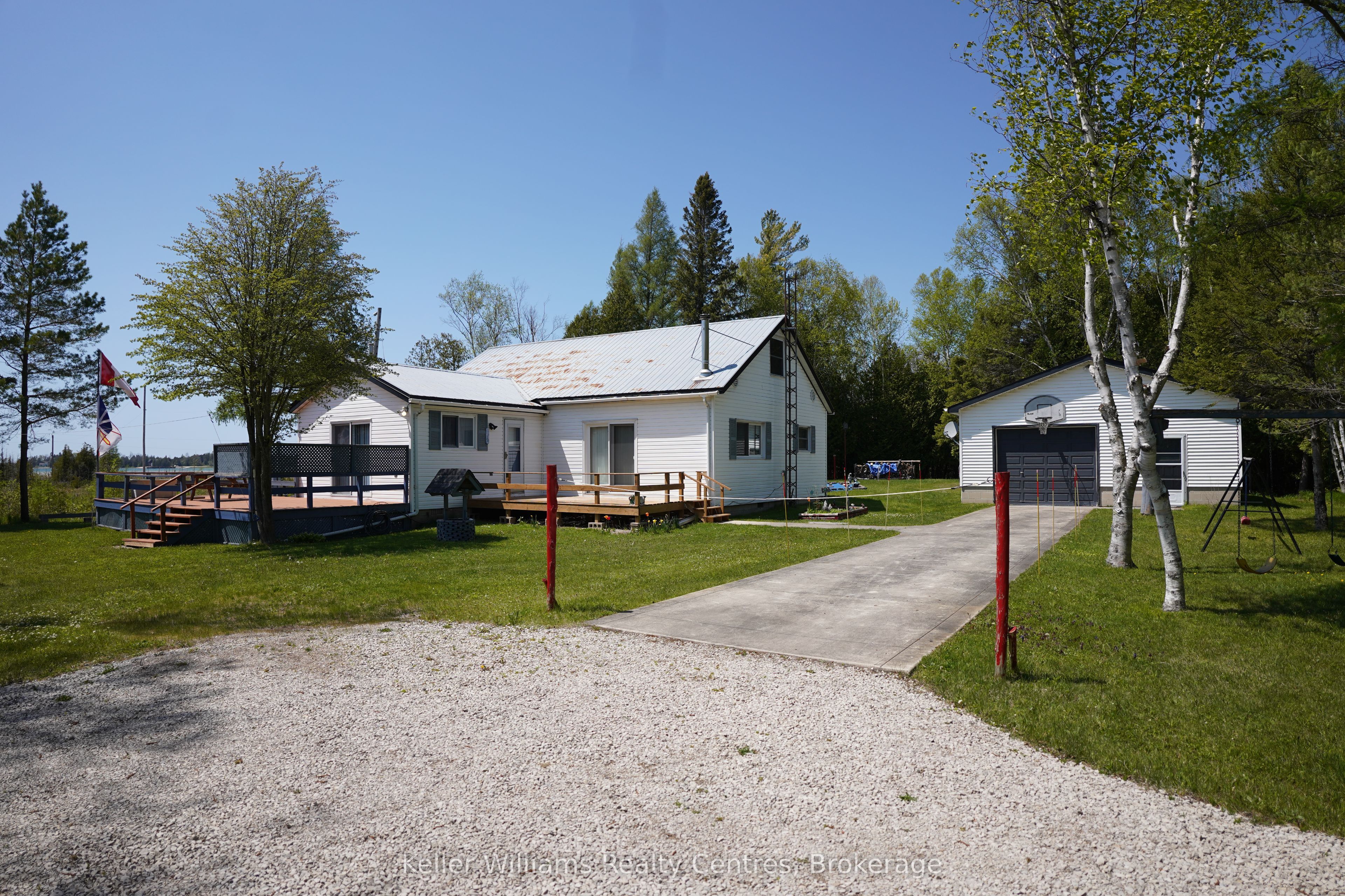 621 Huron Road, South Bruce Peninsula, ON N0H 2T0 photo 3
