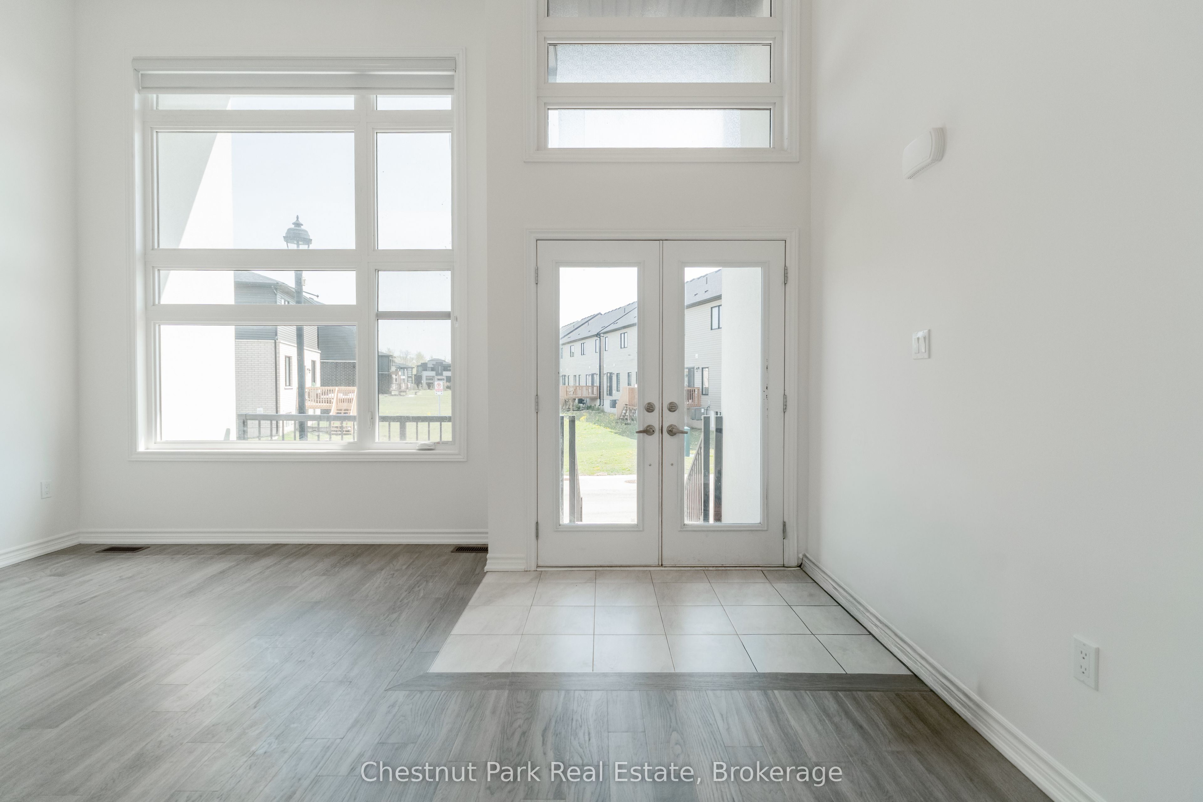 112 Sebastian Street, Blue Mountains, ON N0H 1J0 photo 3