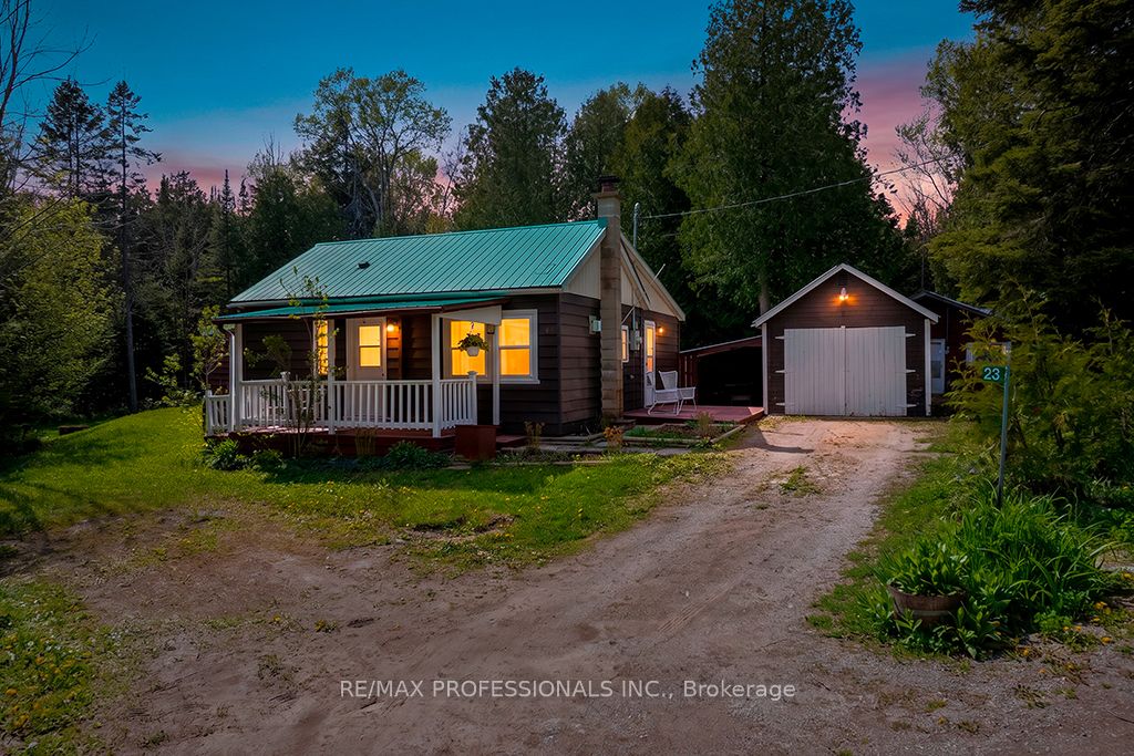 23 Woodstock Avenue, Northern Bruce Peninsula, ON N0H 2M0