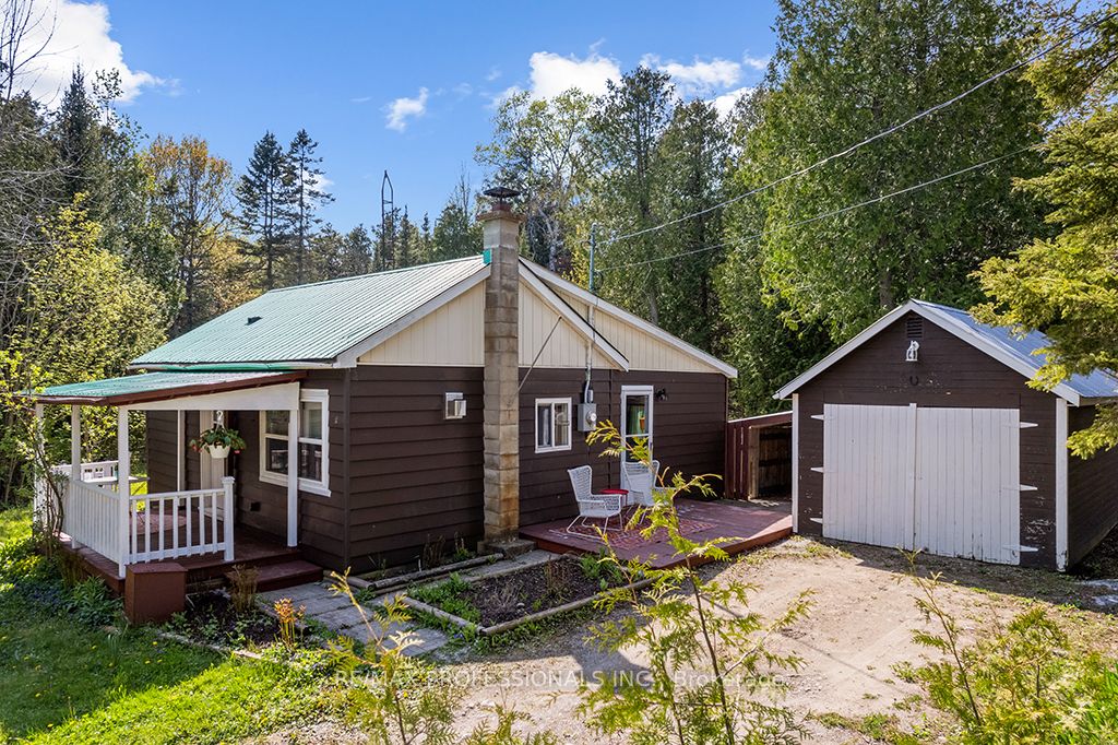 23 Woodstock Avenue, Northern Bruce Peninsula, ON N0H 2M0 photo 5