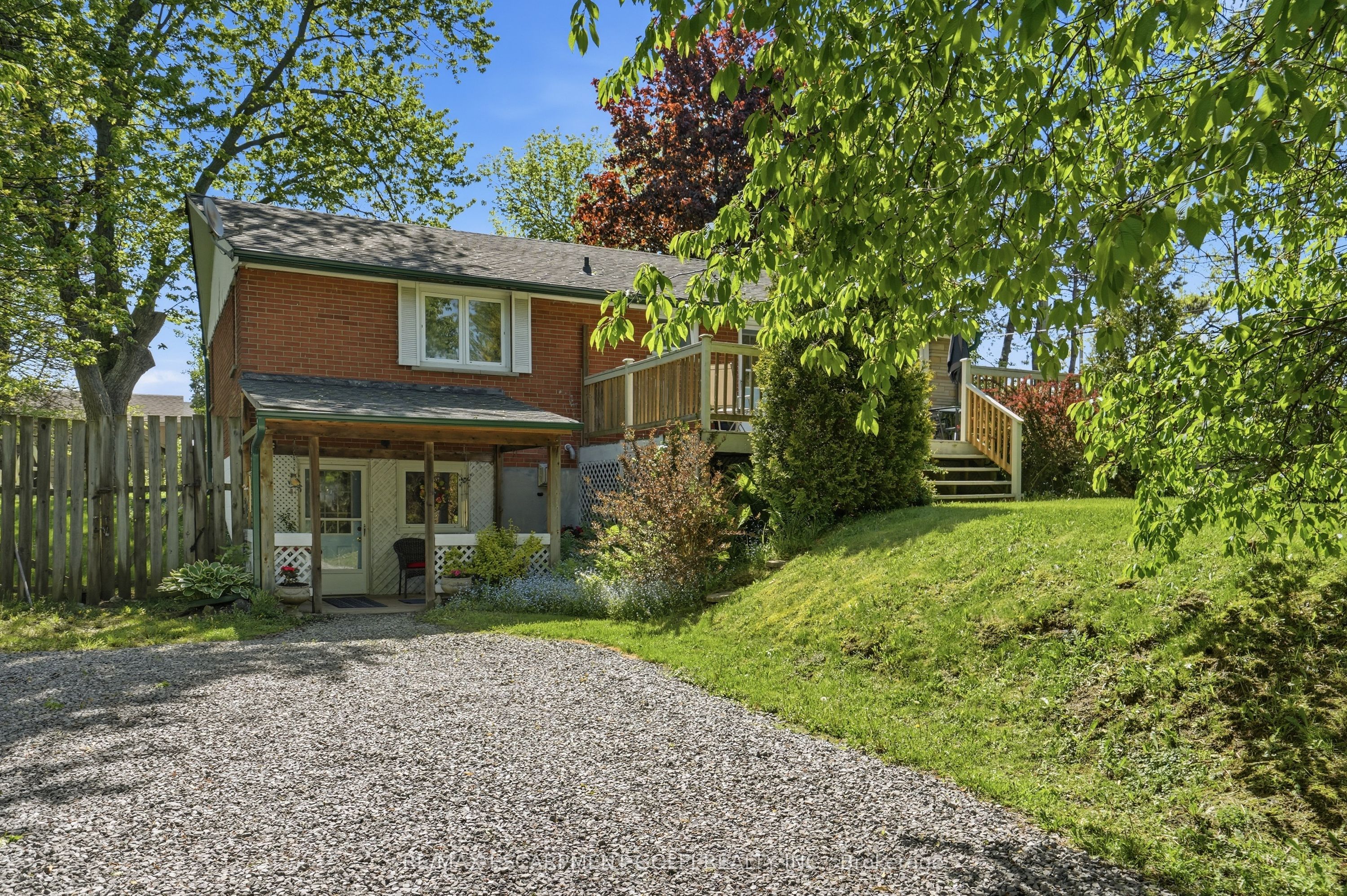 227 GLANCASTER Road, Hamilton, ON L9G 3K9 photo 4