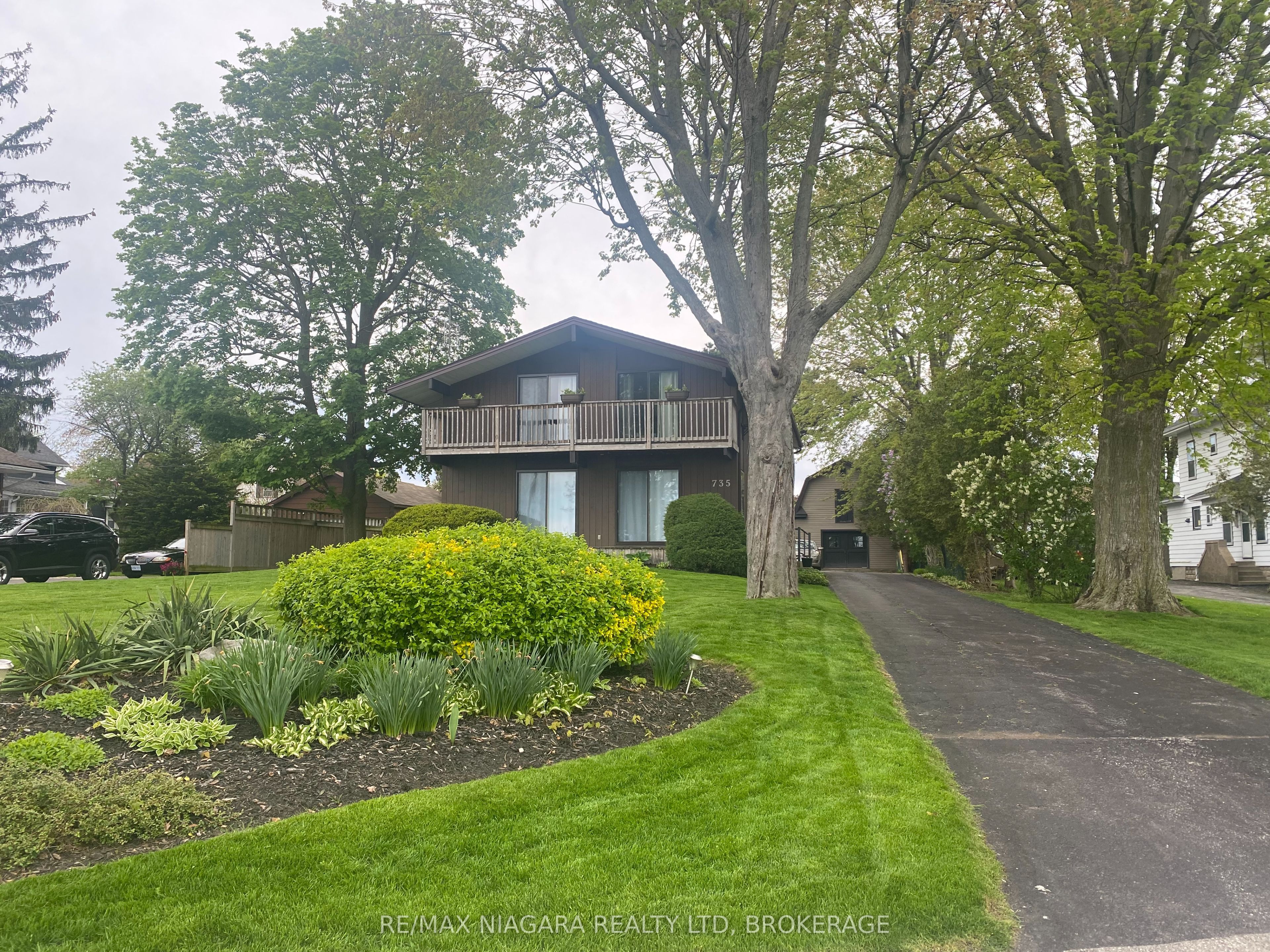735 Niagara Boulevard, Fort Erie, ON L2A 3J2
