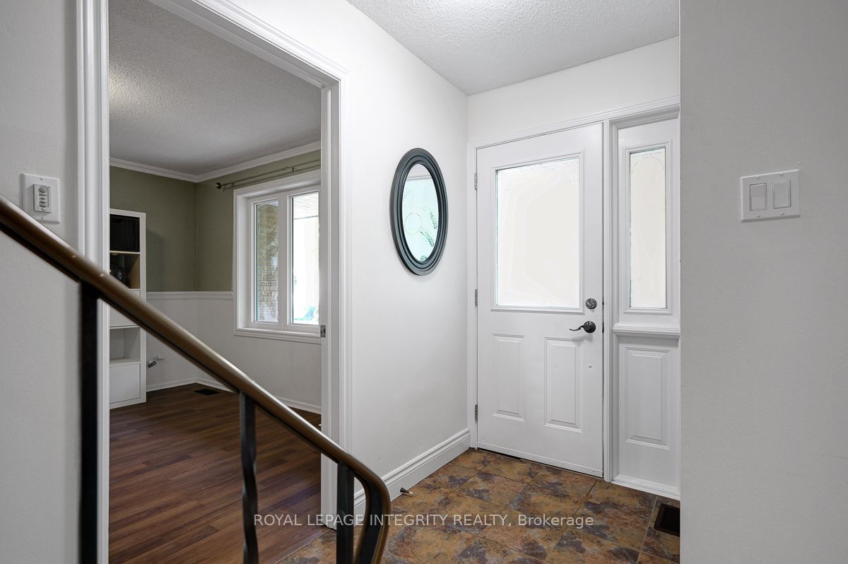 2414 Mcgee Side Road, Carp - Huntley Ward, ON K0A 1L0 photo 4
