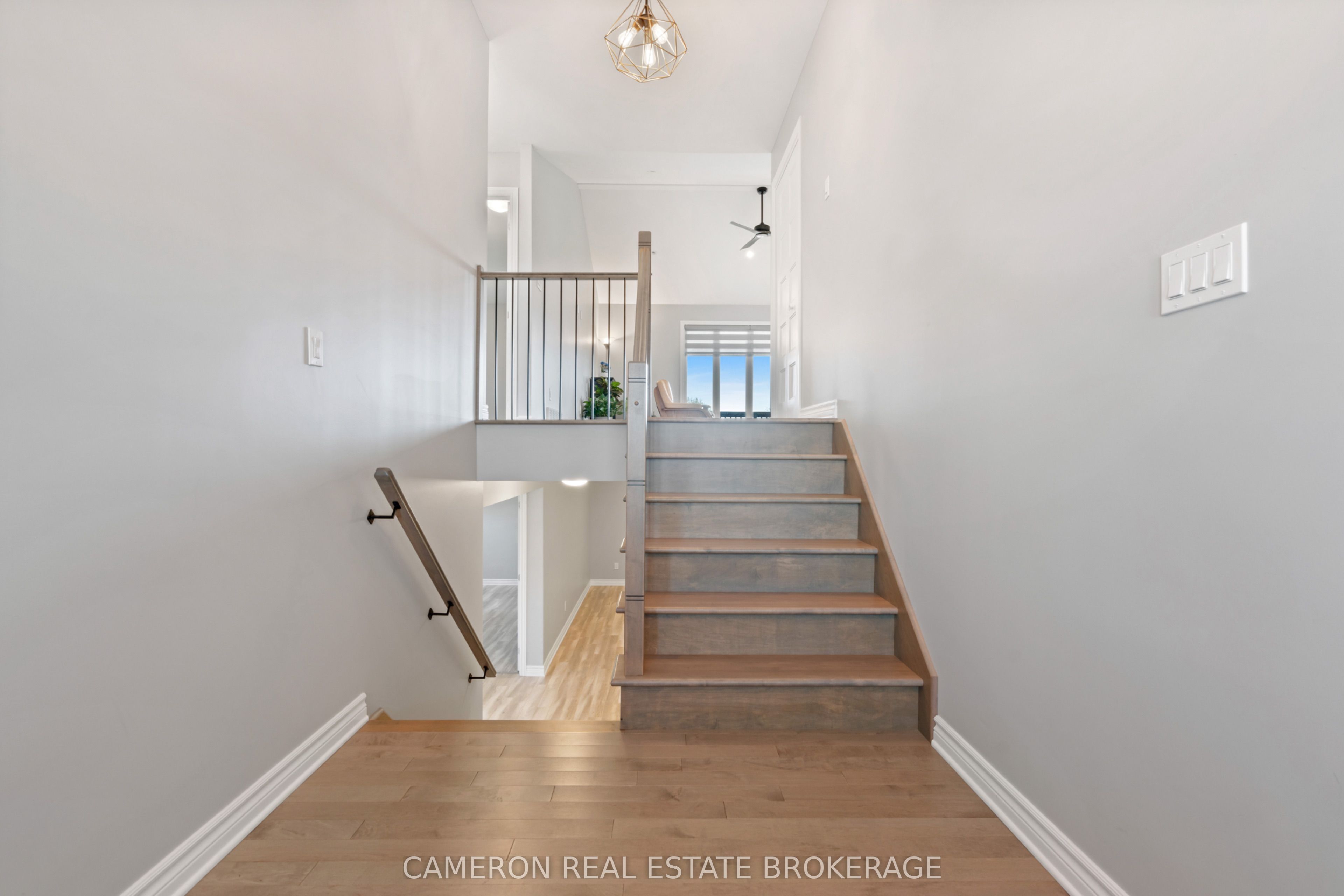 1640 Oxbridge Drive, Cornwall, ON K6J 0B8 photo 2