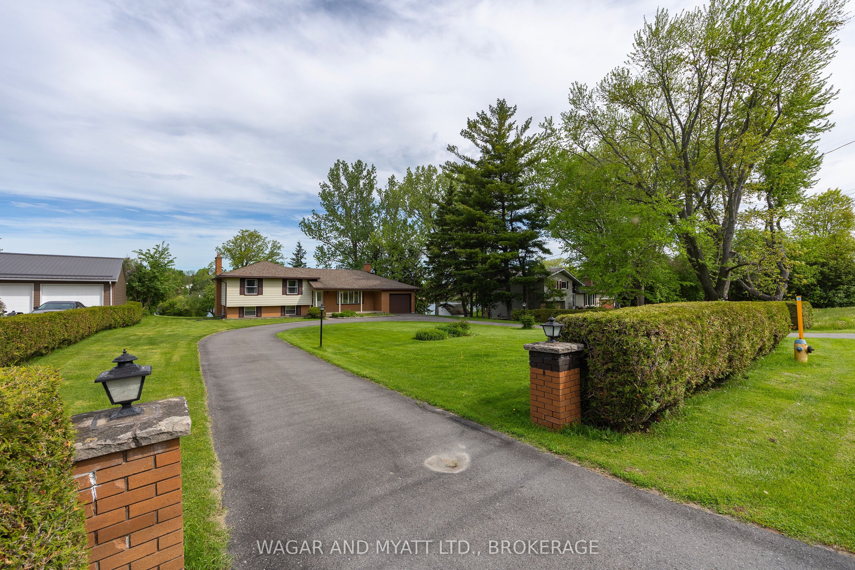 87 RIVER Road, Greater Napanee, ON K7R 3H3 photo 2