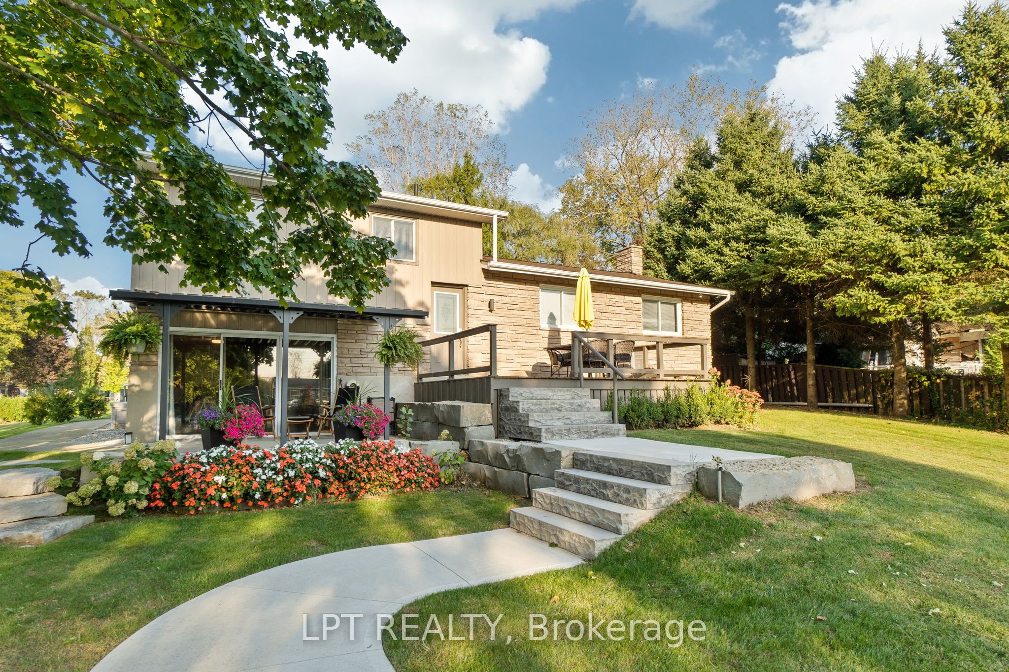 9952 Prince Phillip Street, Lambton Shores, ON N0M 2N0 photo 2