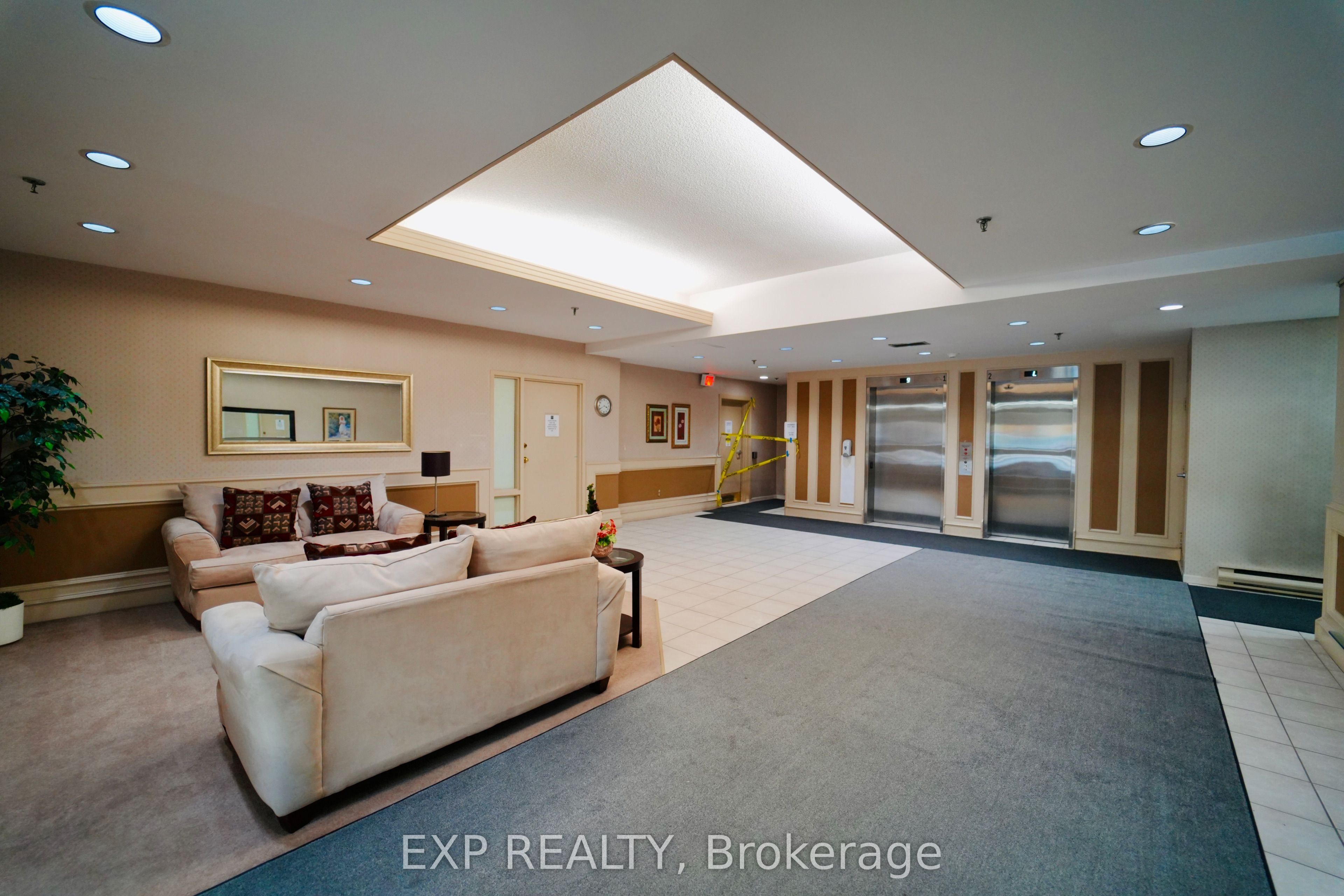 432 Main Street E 601, Hamilton, ON L8N 1J9 photo 4