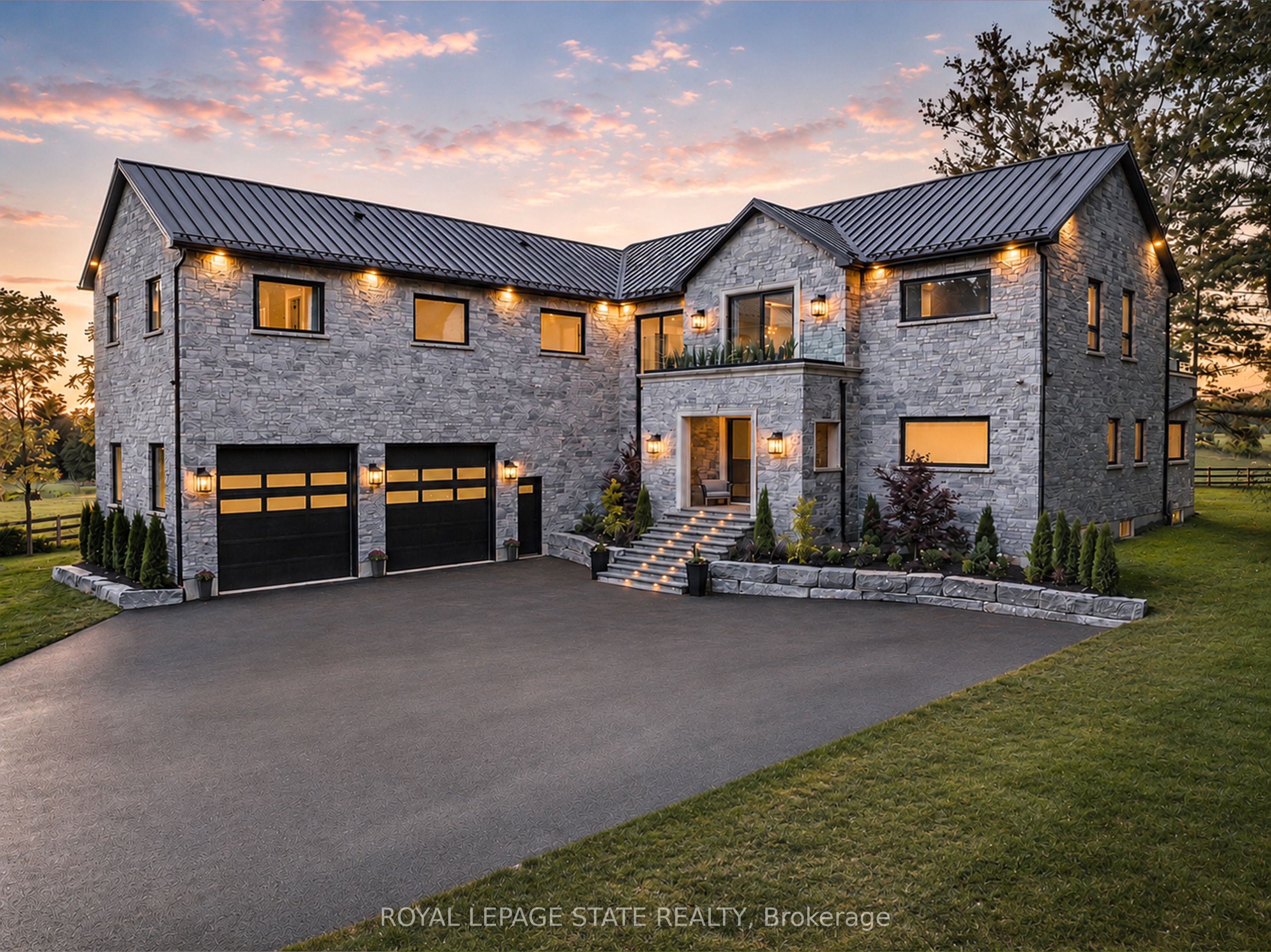 1067 Jerseyville Road W, Hamilton, ON L0R 1R0