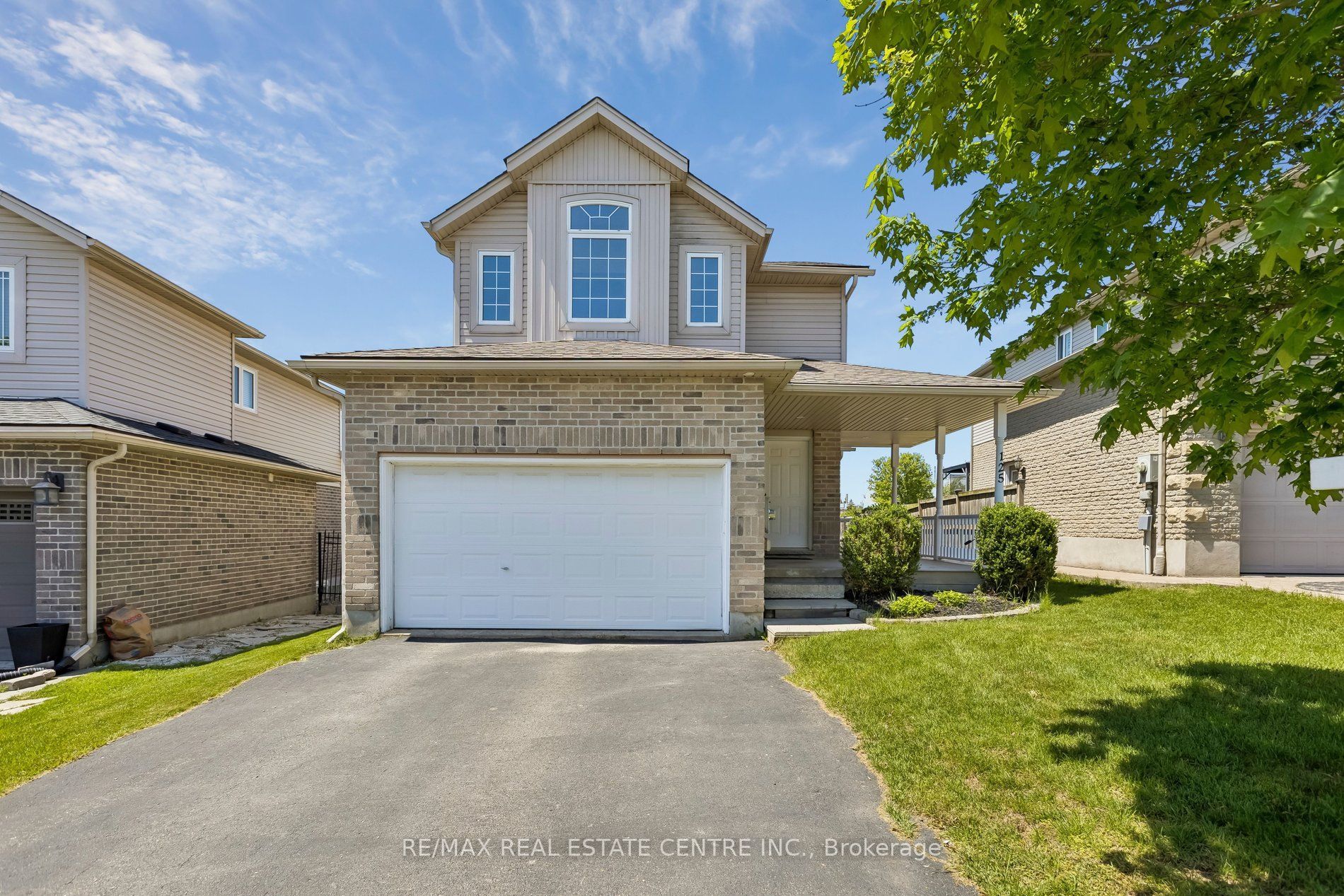 125 Flaherty Drive, Guelph, ON N1K 1Y6 photo 2