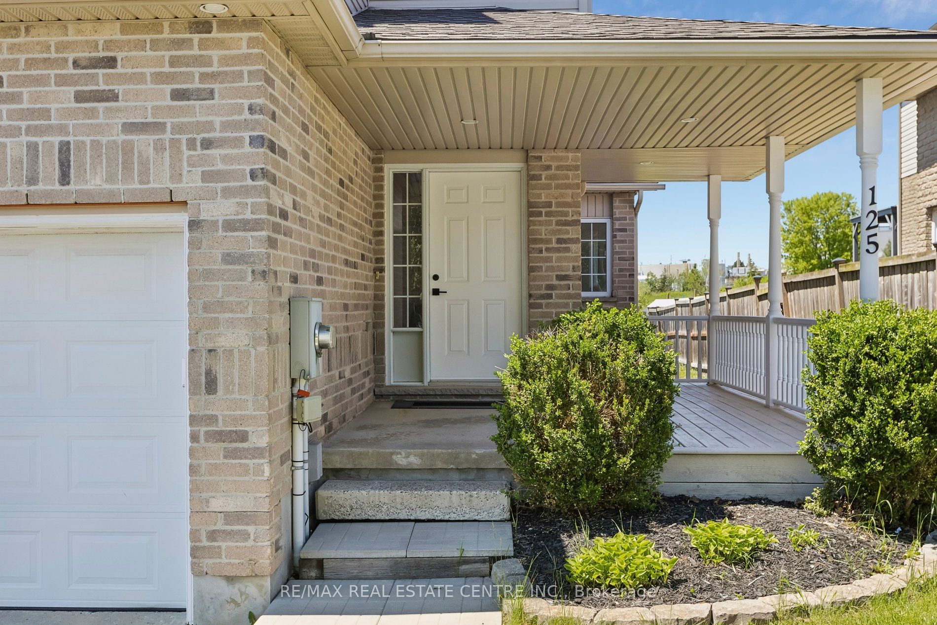 125 Flaherty Drive, Guelph, ON N1K 1Y6 photo 3