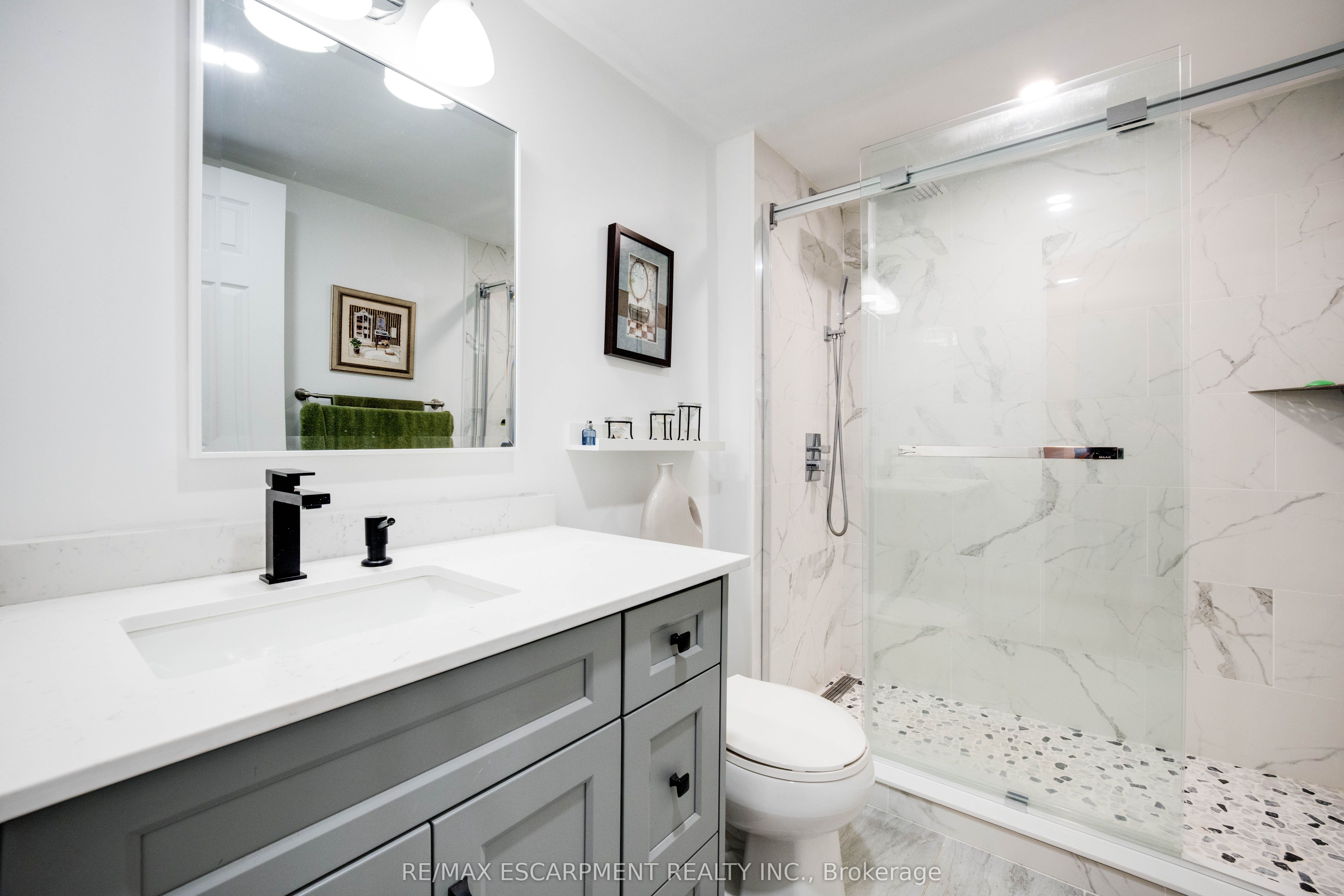 9 Bonheur Court 401, Brantford, ON N3P 1Z5 photo 5