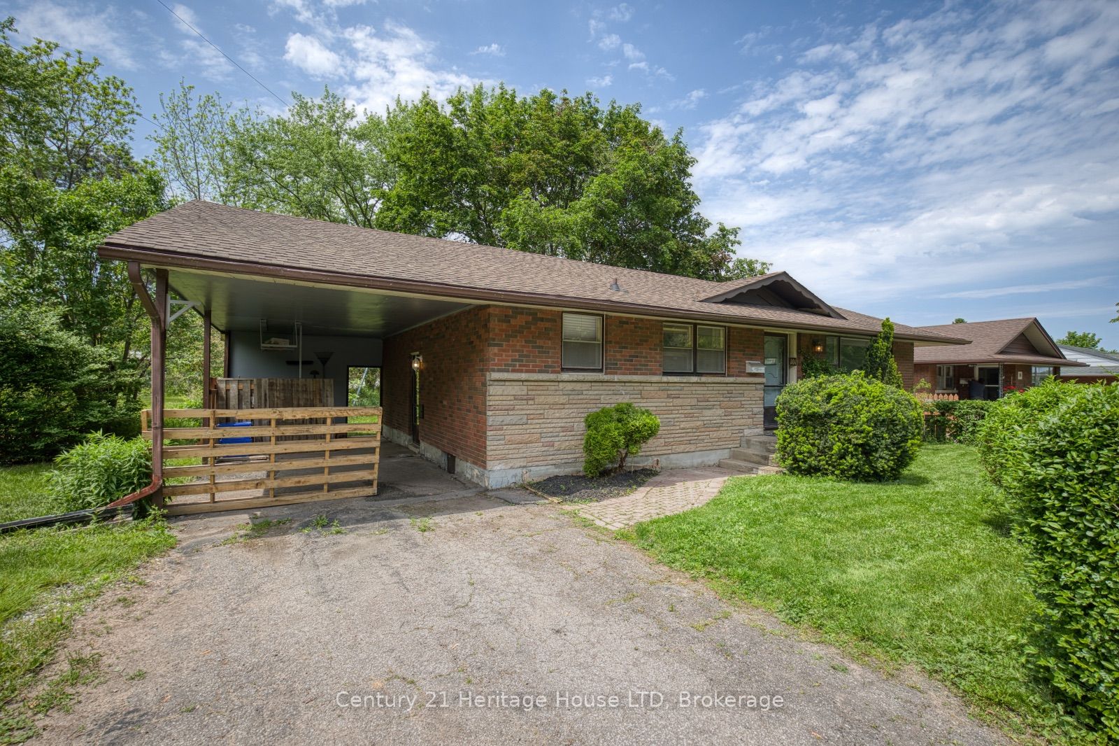 101 Bunting Road, St. Catharines, ON L2P 3G8 photo 2