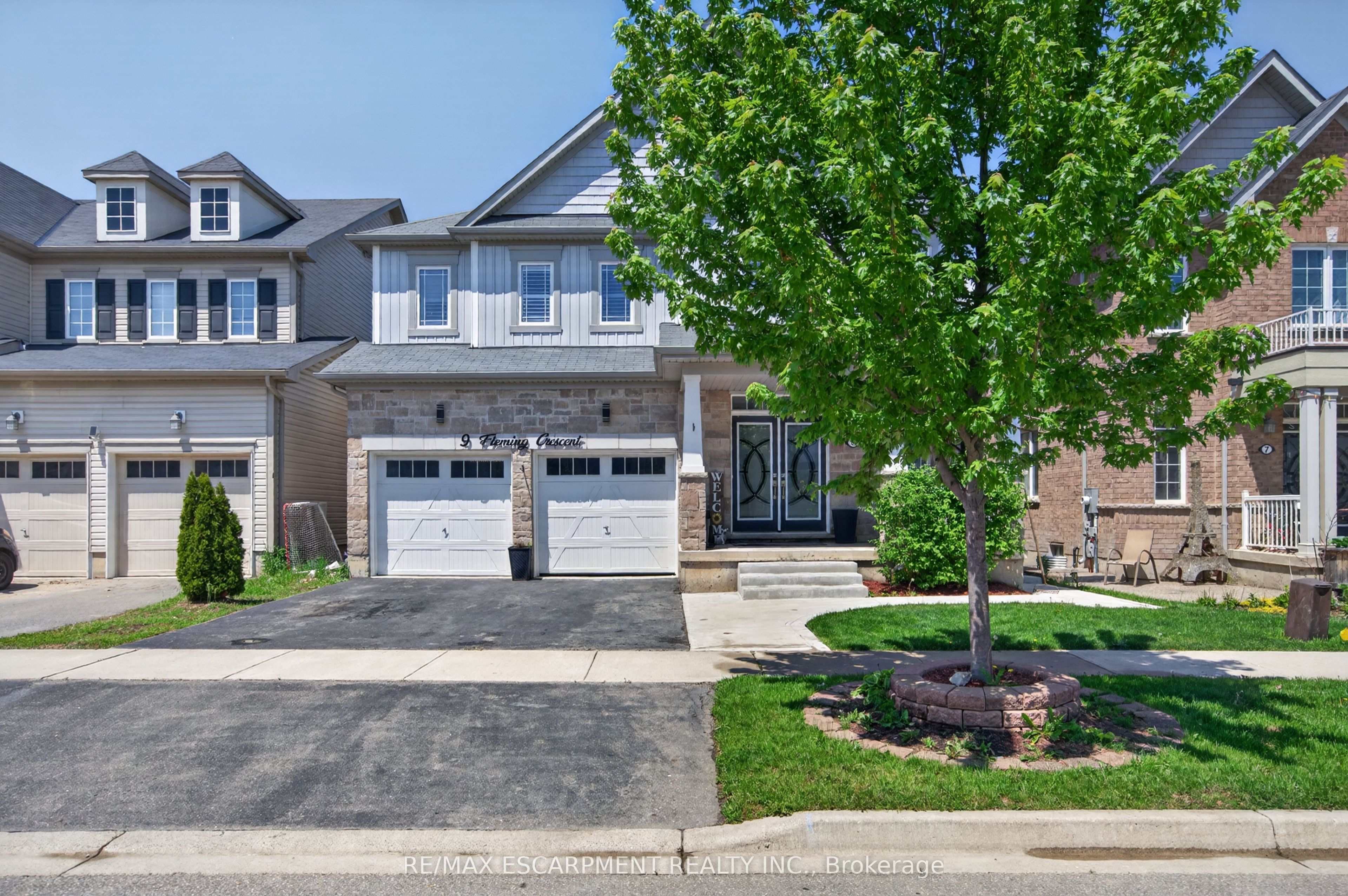 9 Fleming Crescent, Haldimand, ON N3W 0C4 photo 3