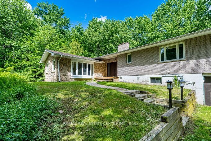 563 6th Con Rd West Road, Hamilton, ON L8B 1N2 photo 2