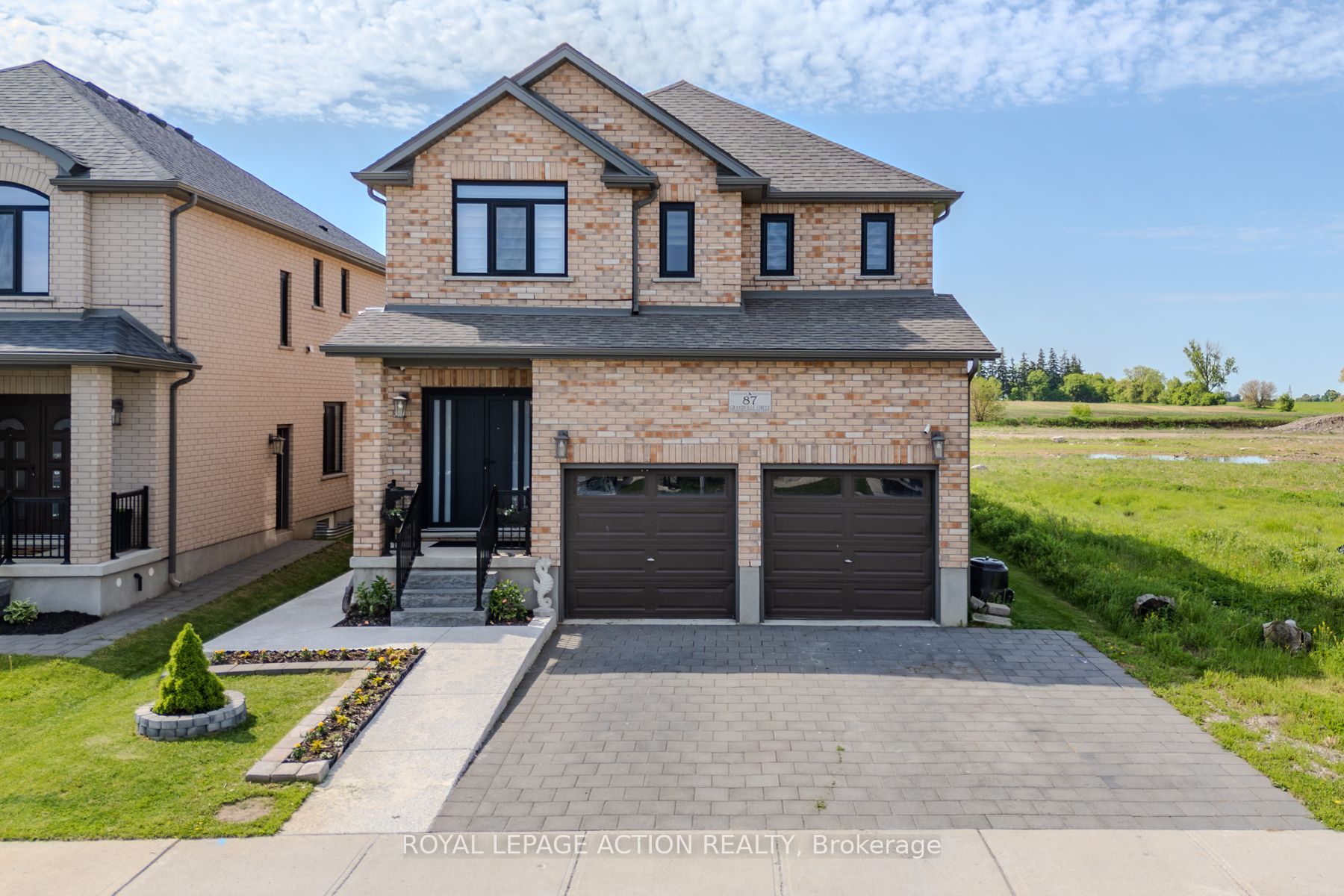 87 Grandville Circle, Brant, ON N3L 0J5