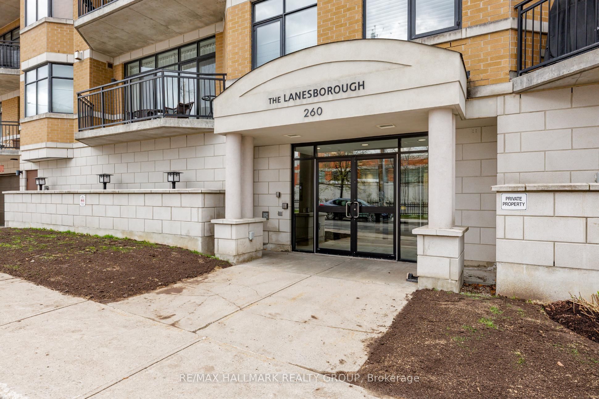 260 Besserer Street 203, Lower Town - Sandy Hill, ON K1N 1J3 photo 3