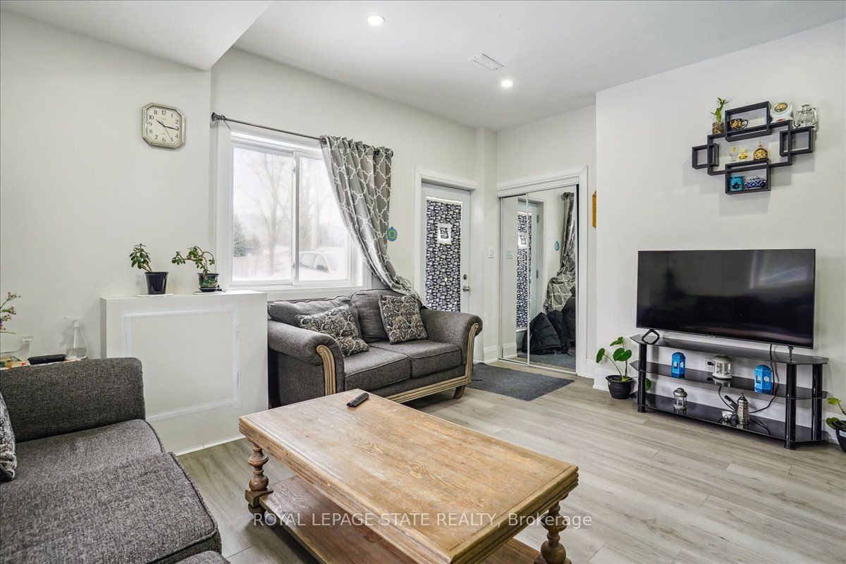 251R King Street E, Hamilton, ON L8G 1L9 photo 3