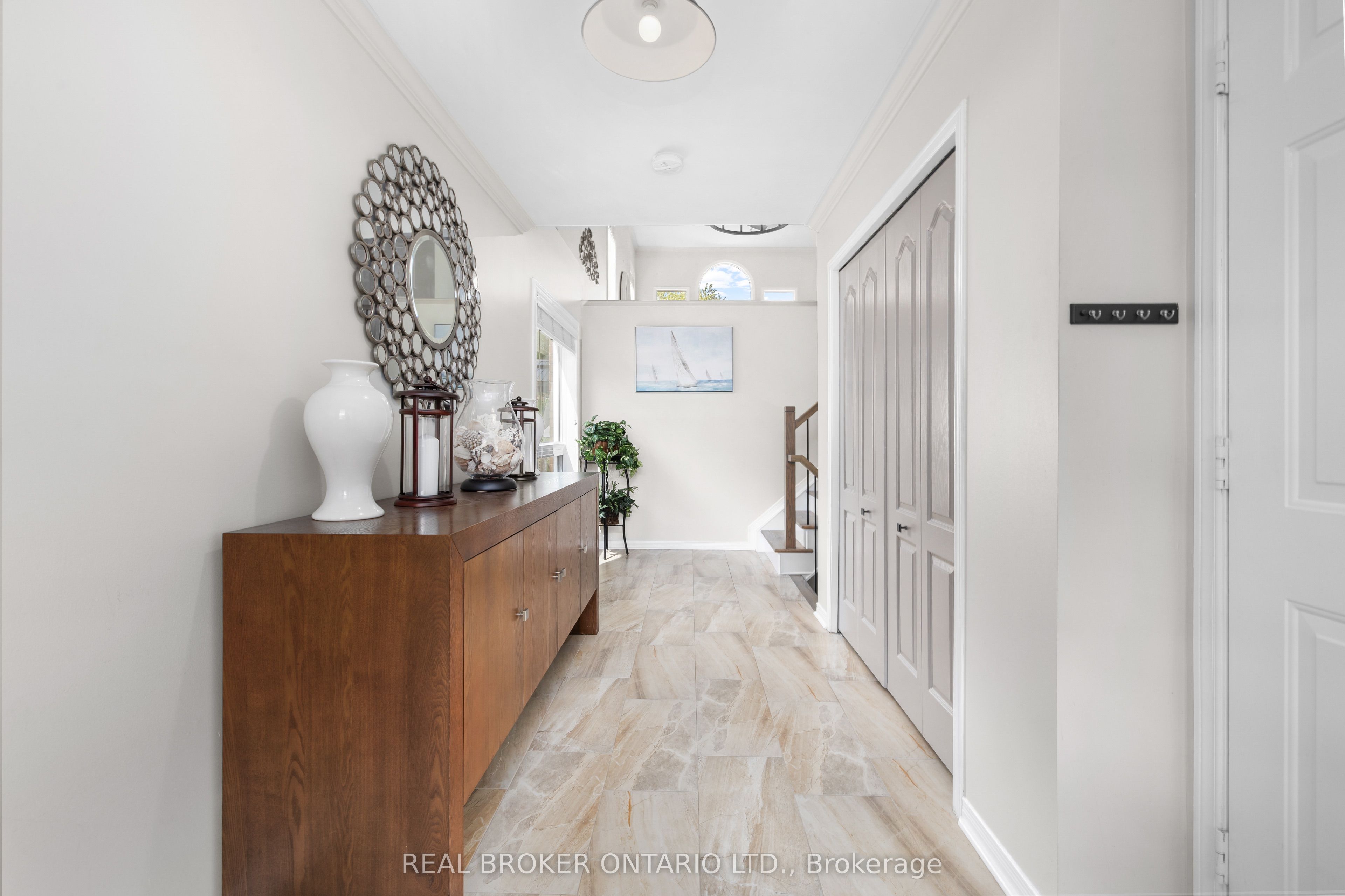 124 Macassa Circle, Kanata, ON K2T 1J9 photo 4
