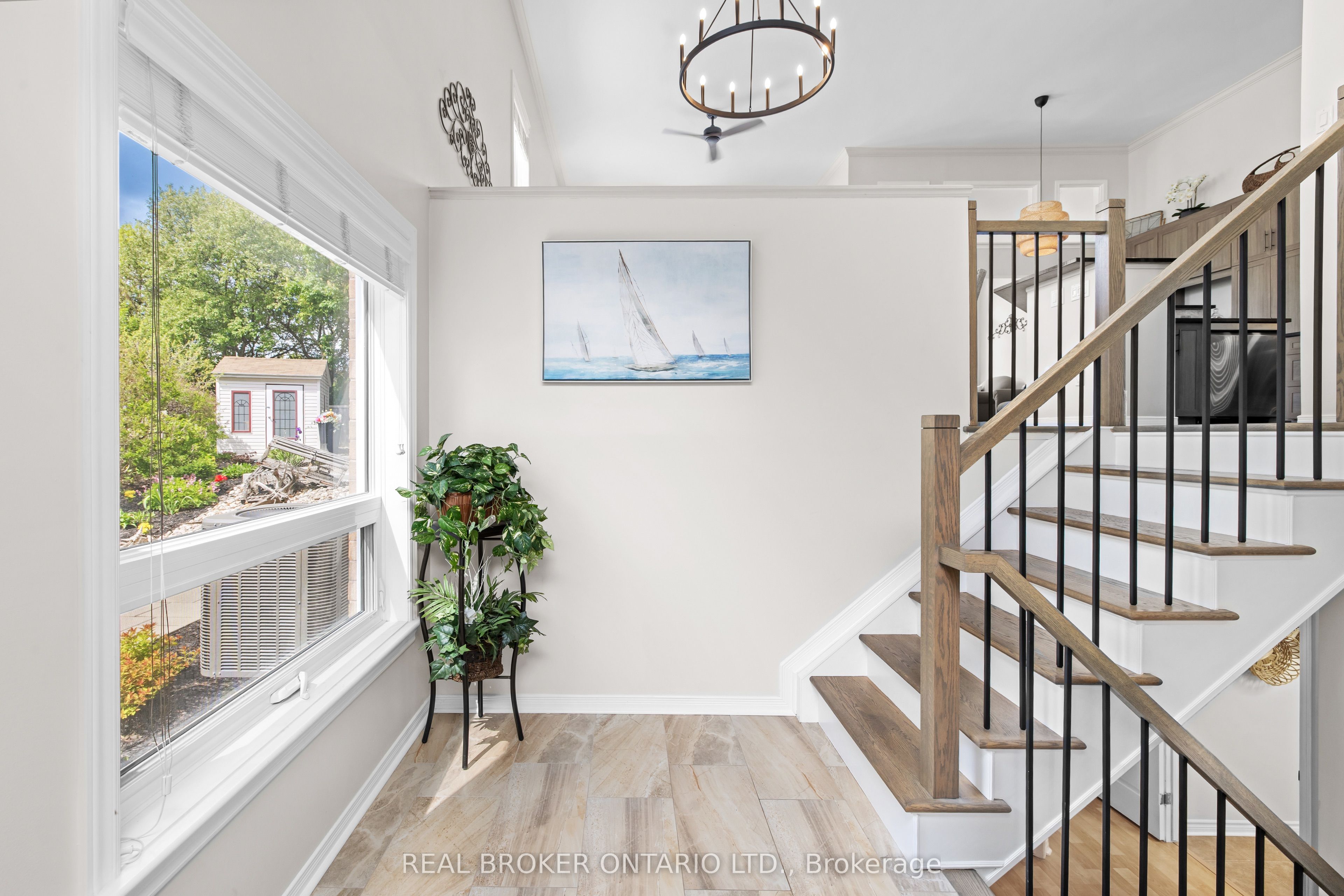 124 Macassa Circle, Kanata, ON K2T 1J9 photo 5