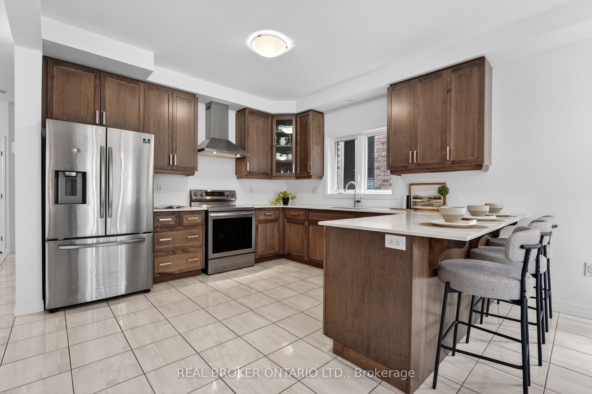 4048 Stadelbauer Drive, Lincoln, ON L3J 0S4 photo 4
