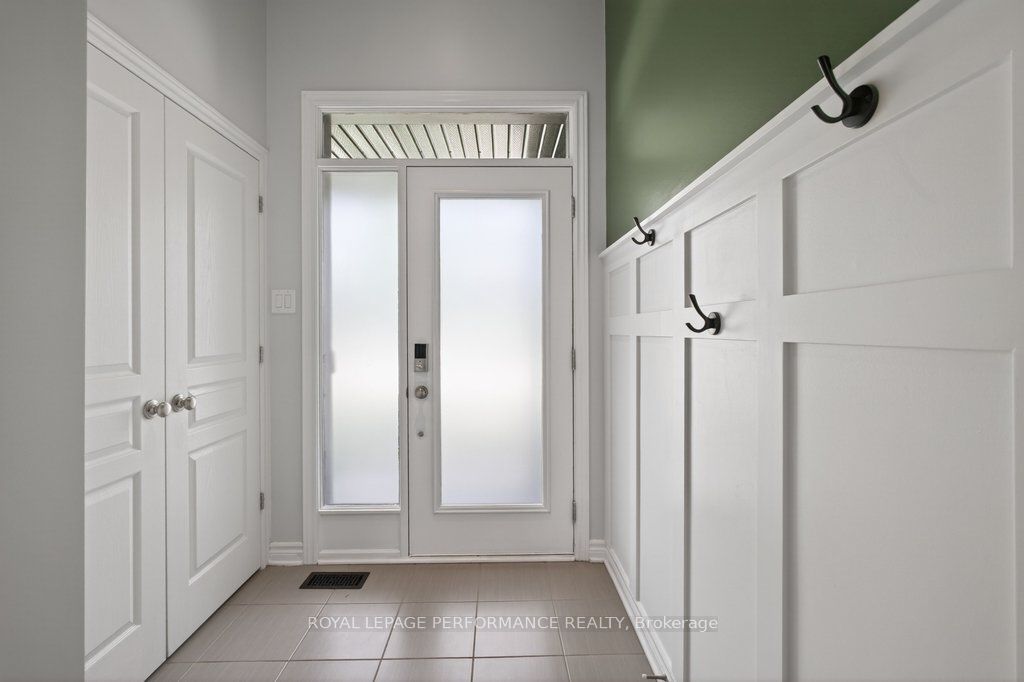 127 Wild Calla Way, Orleans - Convent Glen and Area, ON K1W 0K4 photo 4