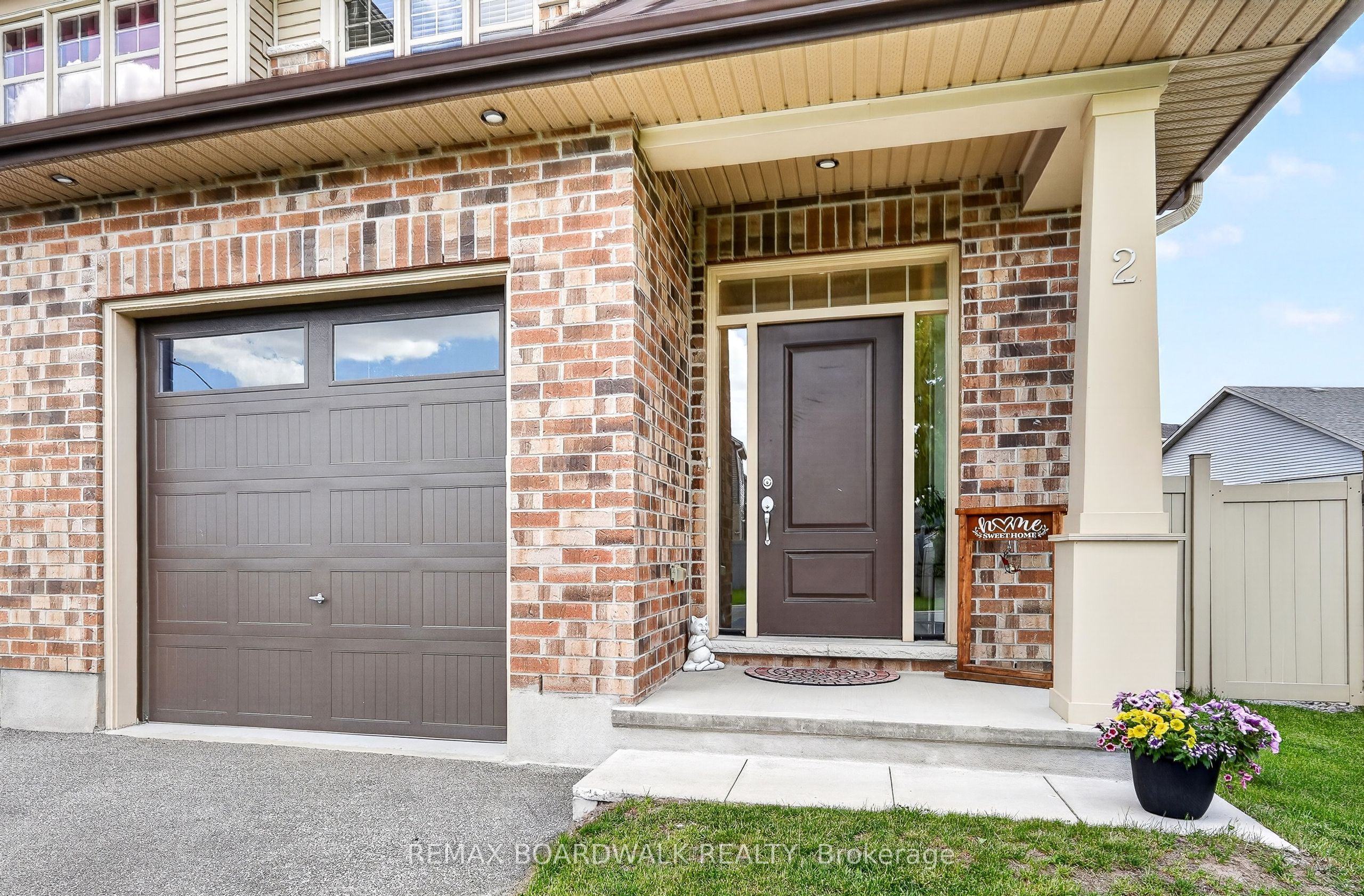 2 Duncanville Street, Russell, ON K4R 1E5 photo 2