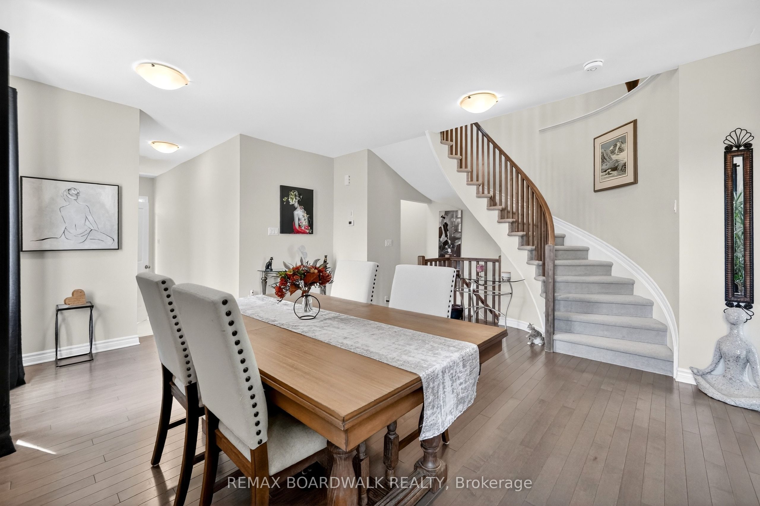 2 Duncanville Street, Russell, ON K4R 1E5 photo 5