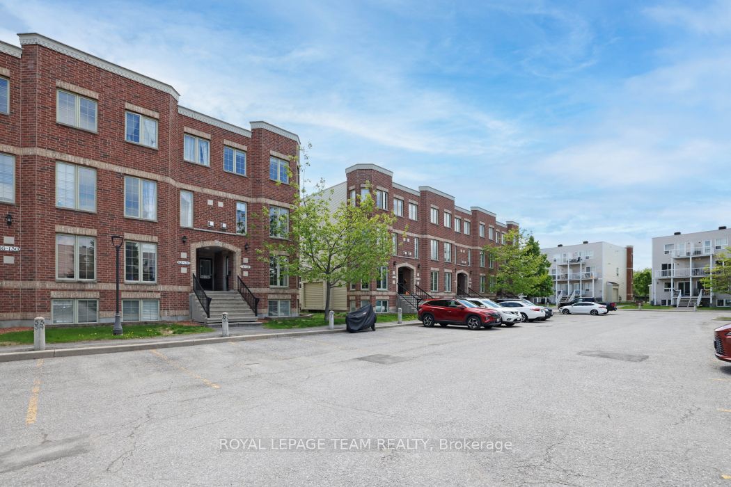 130 Berrigan Drive 76, Barrhaven, ON K2J 0J3 photo 3