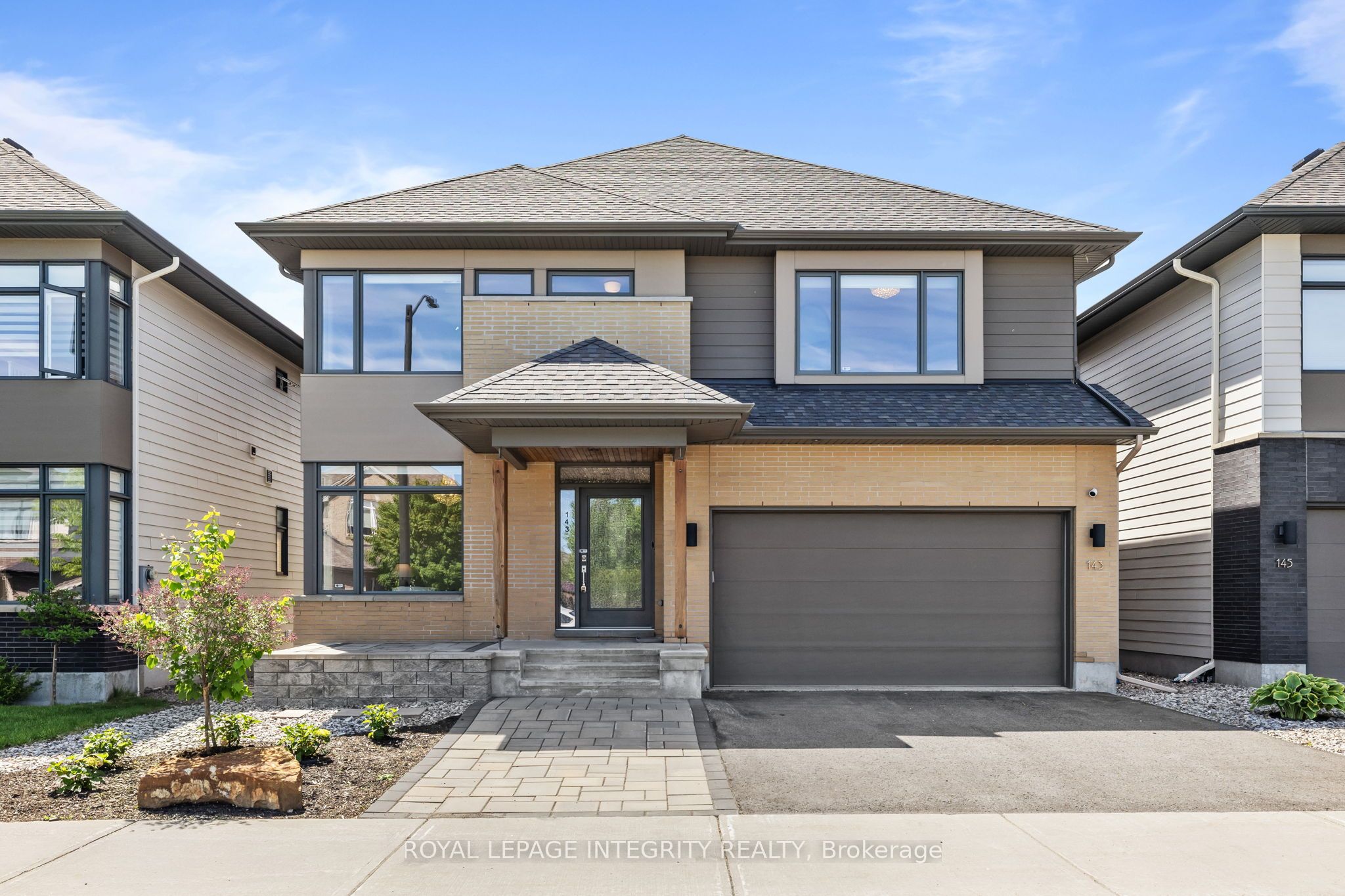 143 Stonemeadow Drive, Kanata, ON K2M 0G9