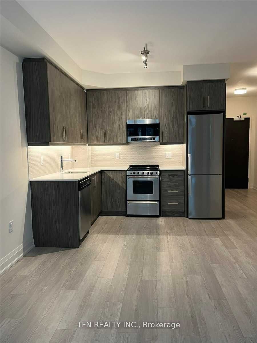 212 King William Street 512, Hamilton, ON L8R 3P2 photo 2