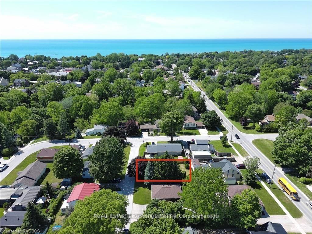 409 Wall Street, Kincardine, ON N2Z 2H1