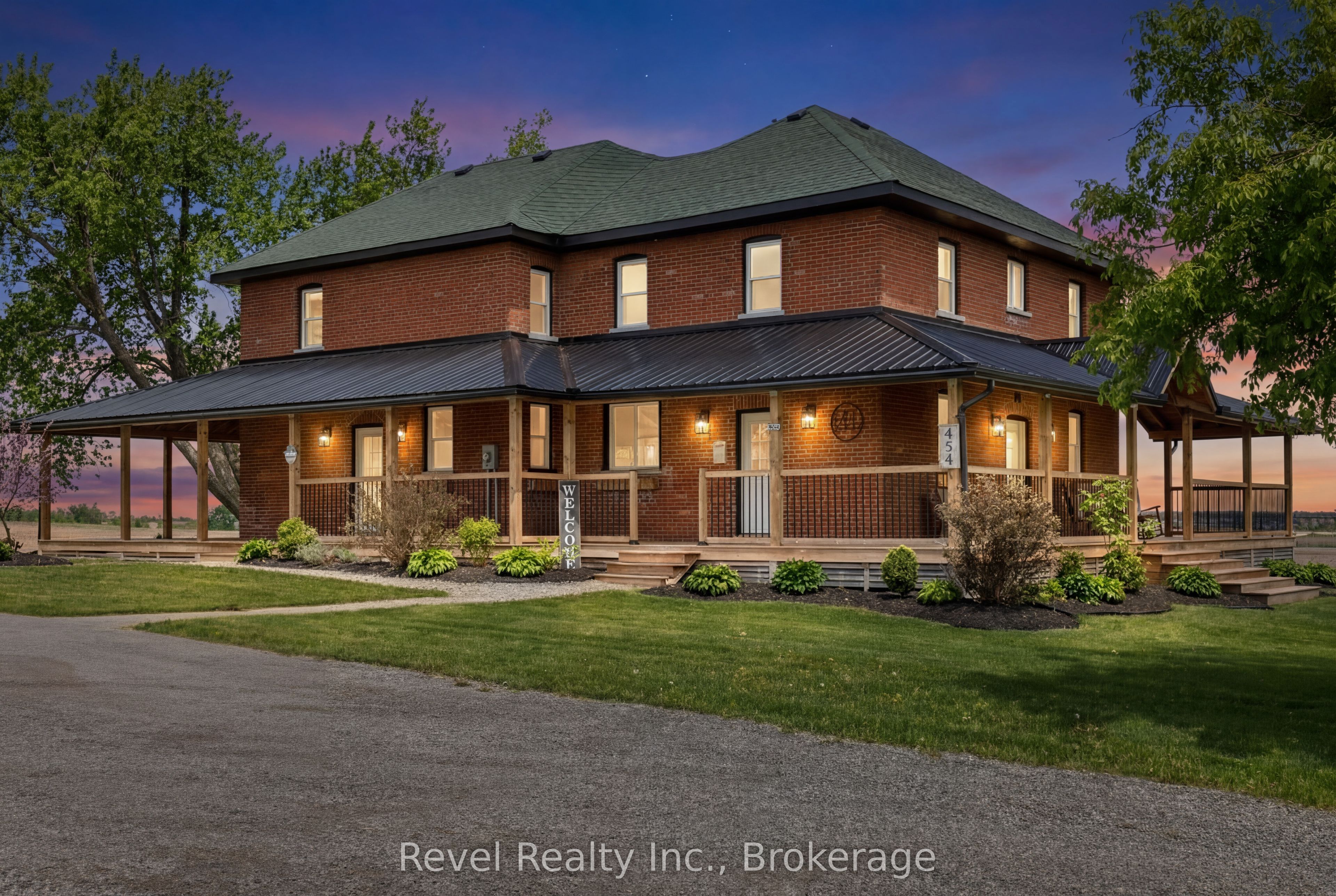 454 Colborne Street W, Kawartha Lakes, ON K9V 4R1