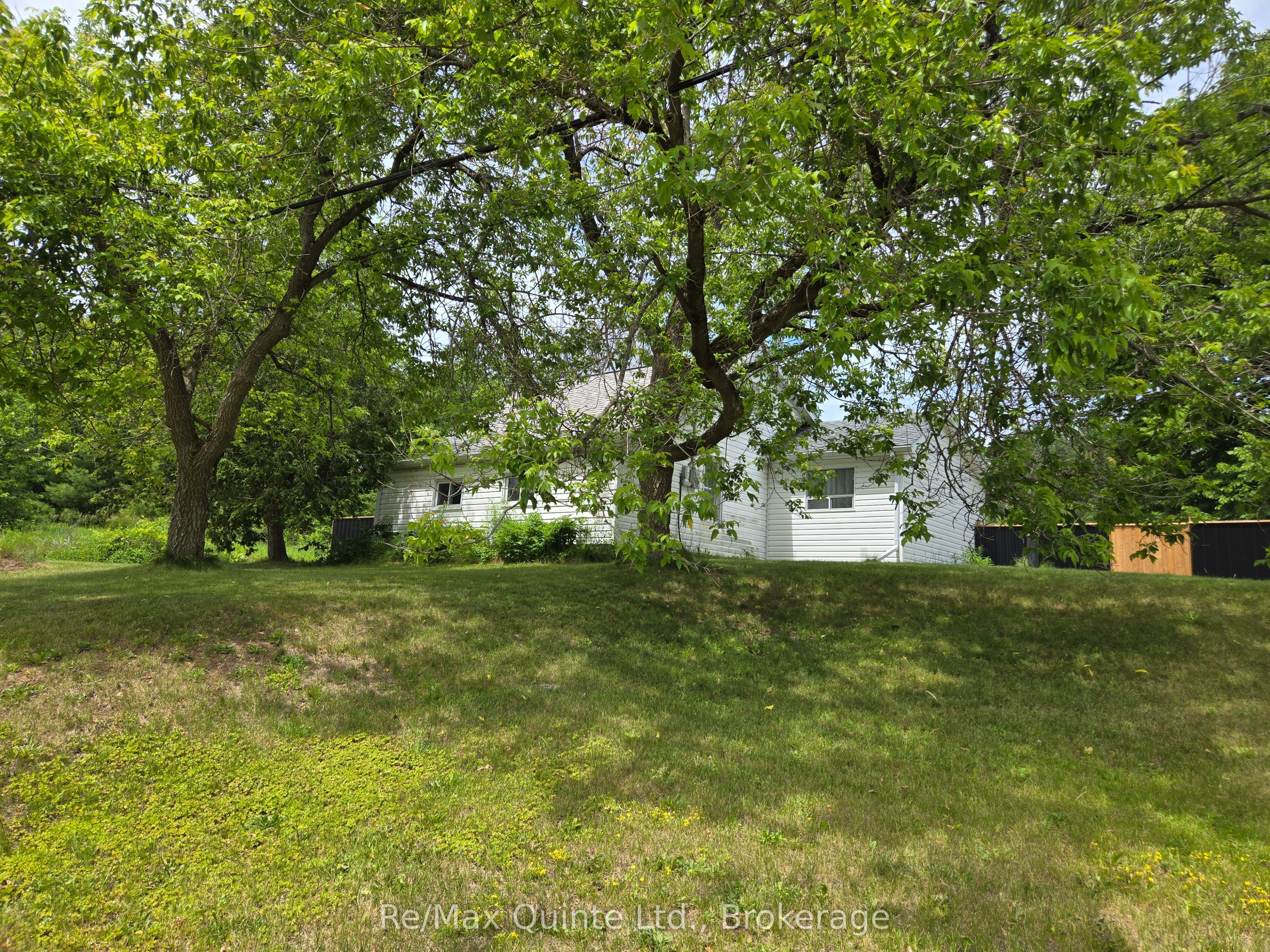 112959 Highway 7 Highway, Addington Highlands, ON K0H 1Z0 photo 2