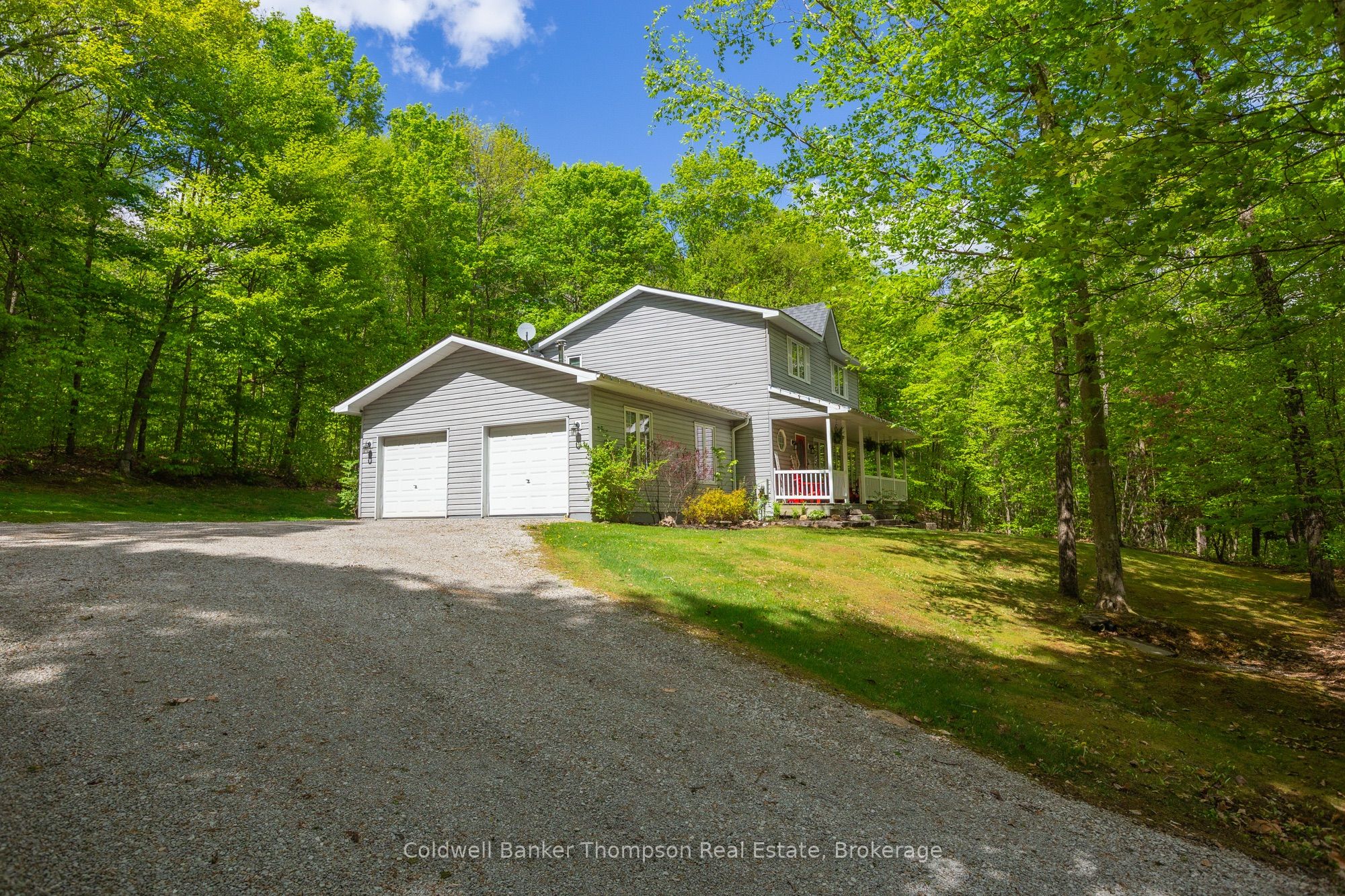 1067 Hillside Crescent, Lake of Bays, ON P1H 2J6 photo 3