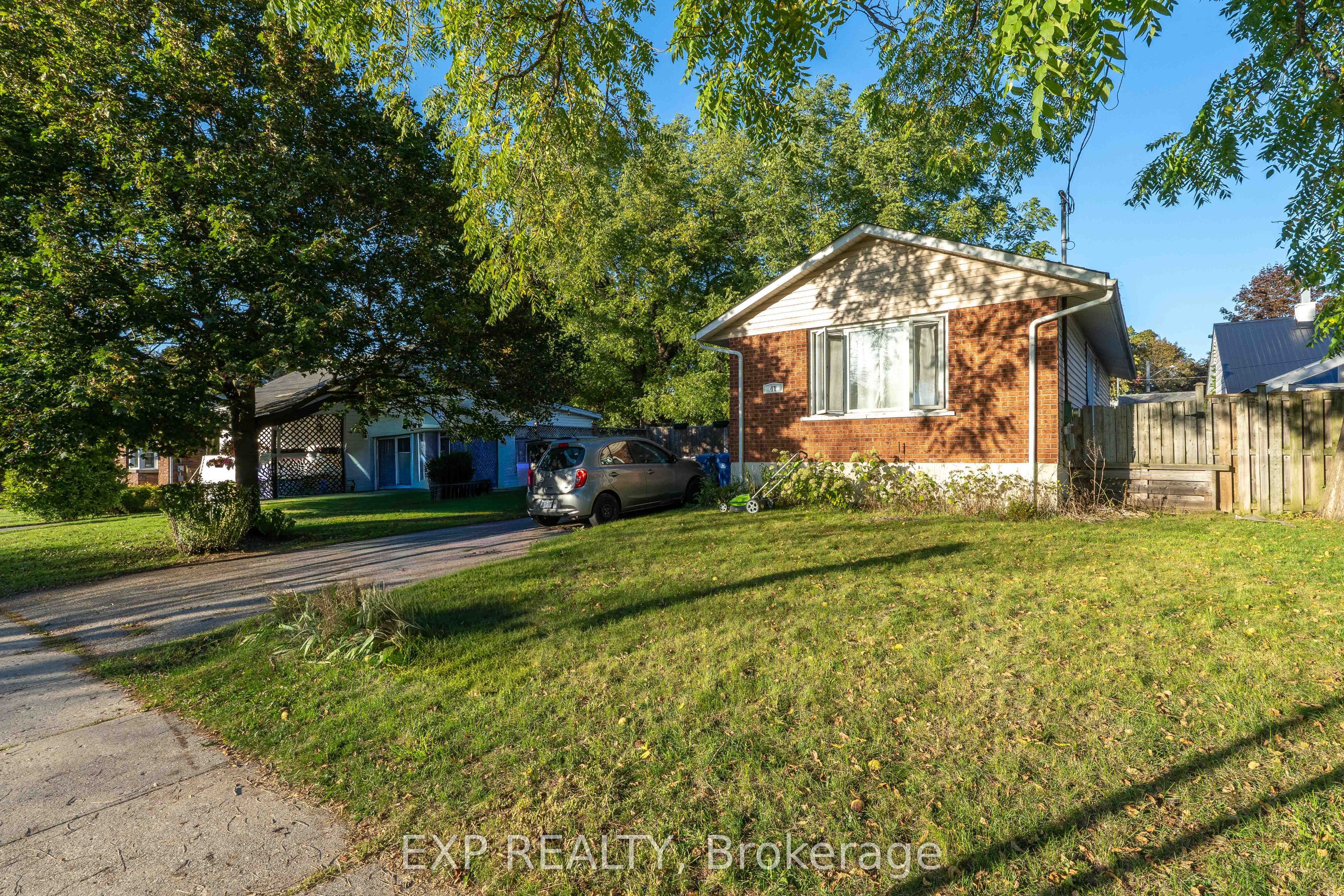 41 Alma Street N, Guelph, ON N1H 5X2 photo 2