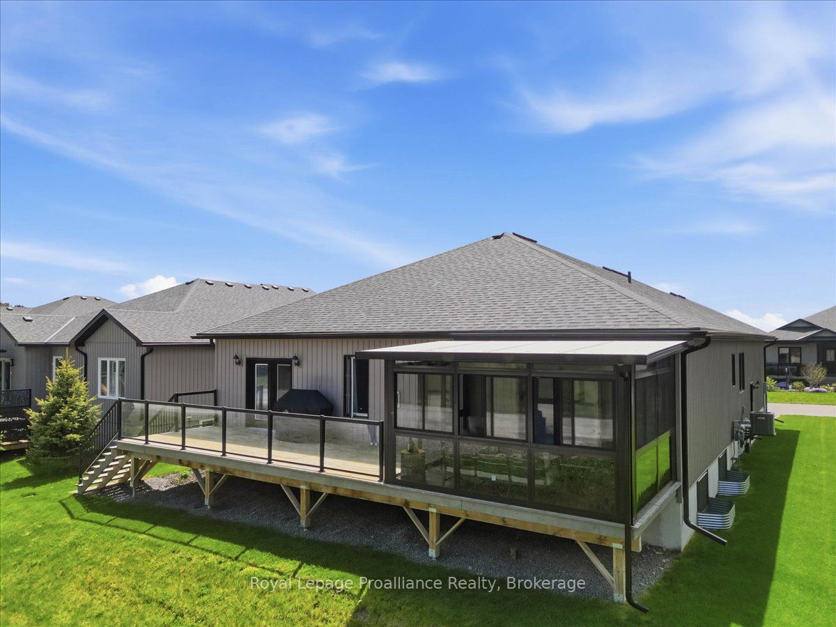8 Dorchester Drive, Prince Edward County, ON K0K 3L0 photo 5