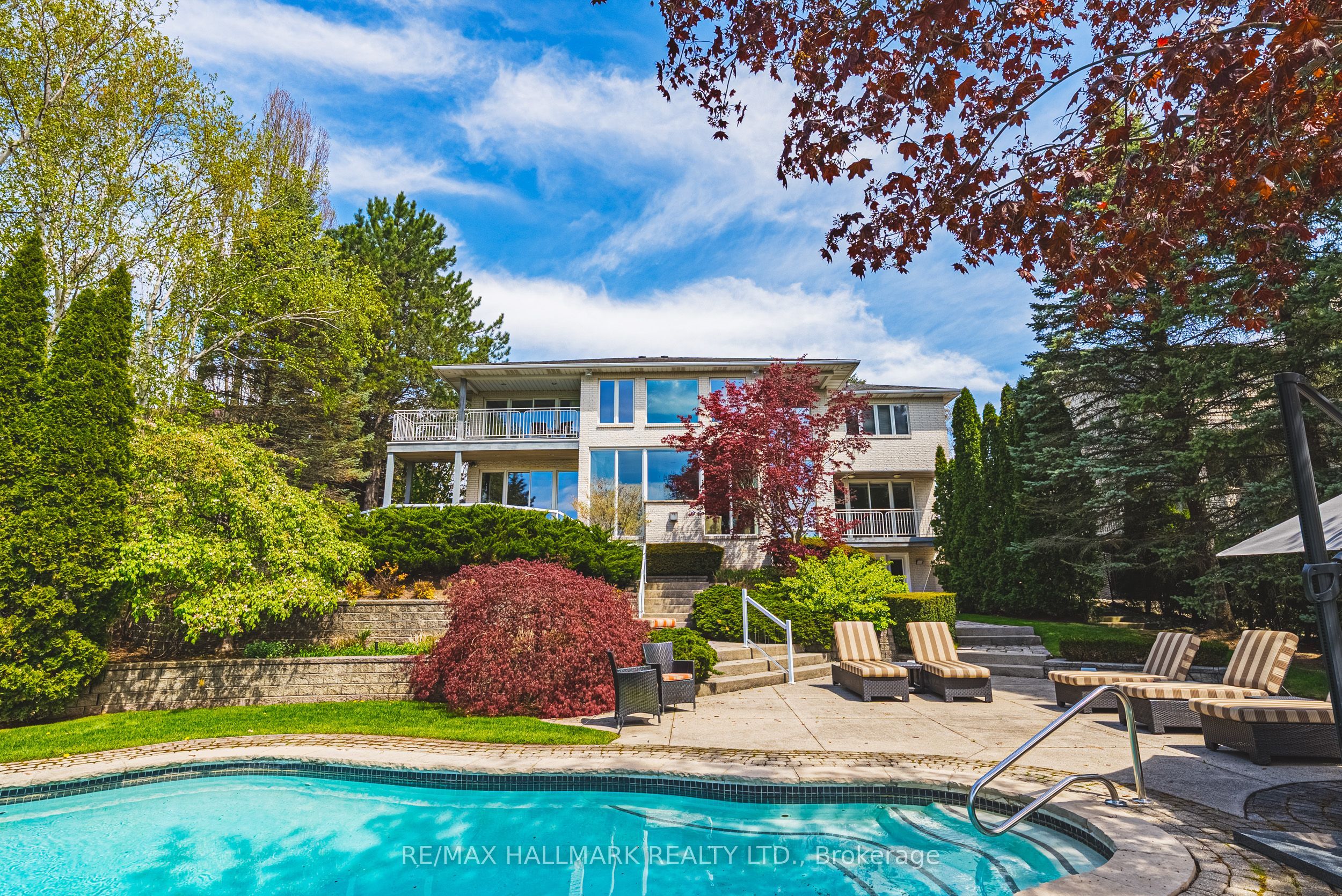 2 Anslow Court, Hamilton, ON L9H 6Z2 photo 2