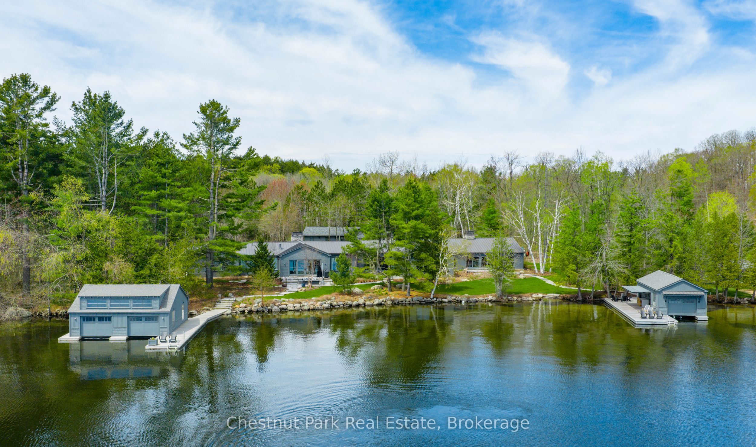 1082 Halls Road 1, Muskoka Lakes, ON P0B 1G0