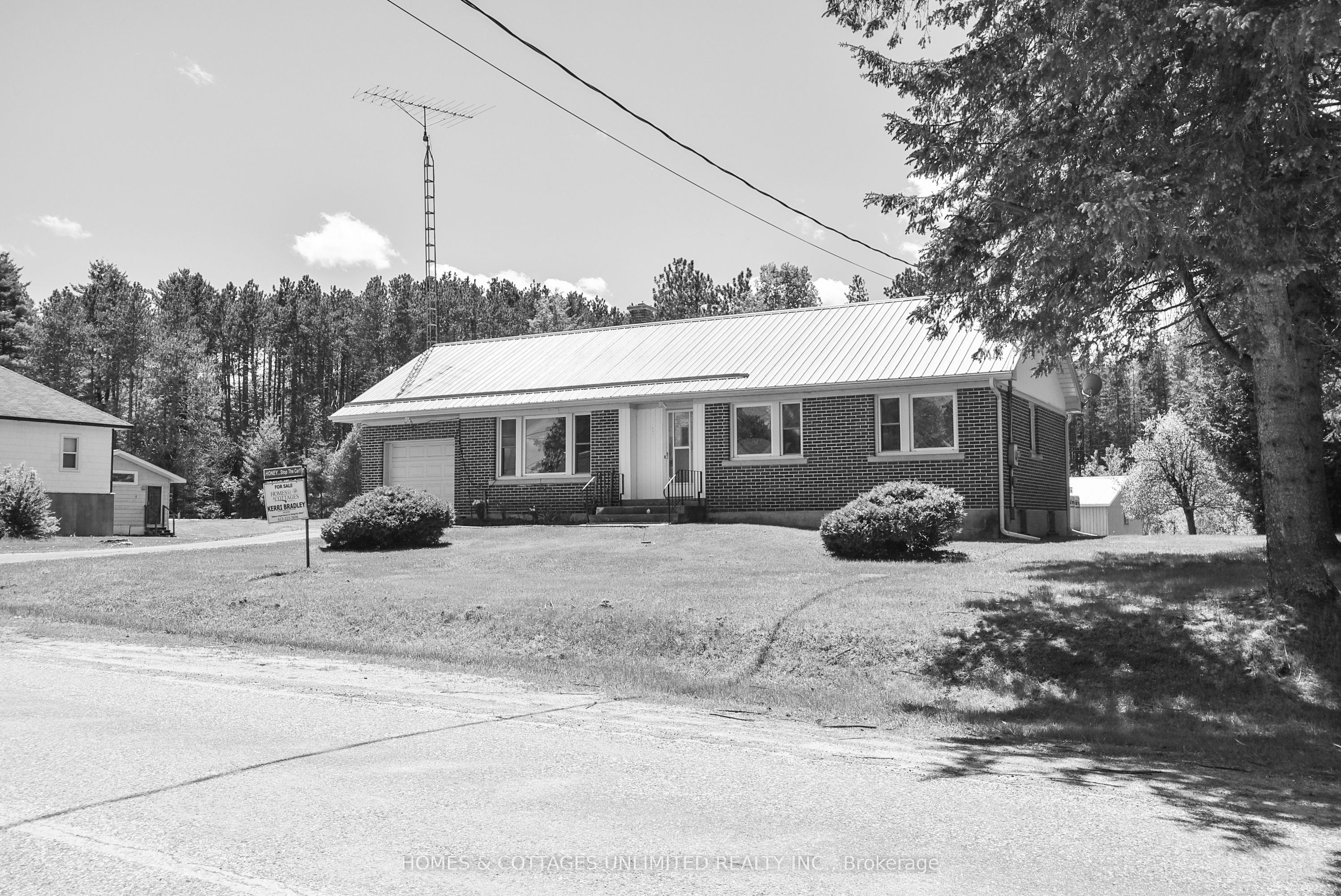 6628 Buckshot Lake Road, Frontenac, ON K0H 2M0 photo 3