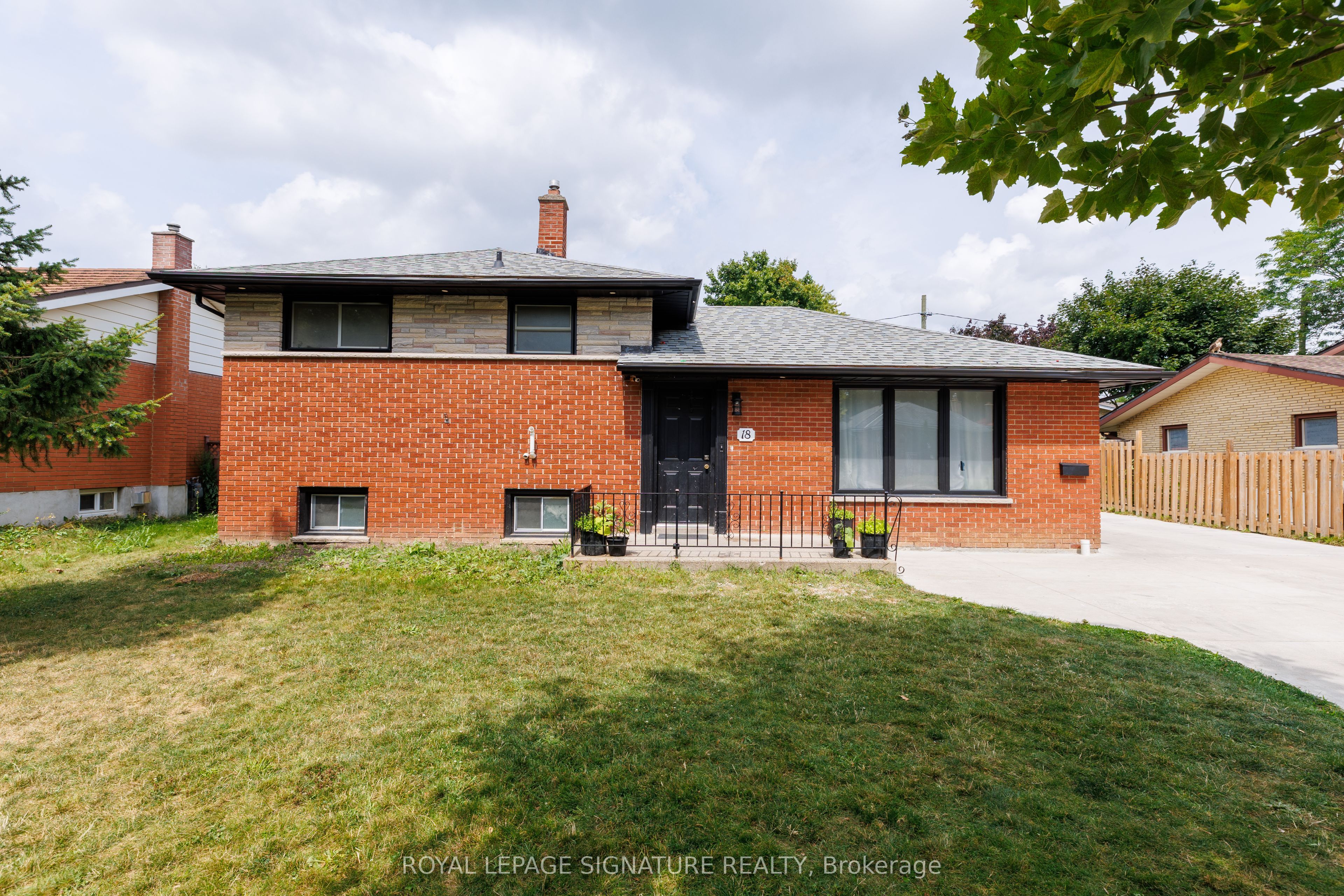 18 Silverdale Crescent, London South, ON N5Z 4A4 photo 3