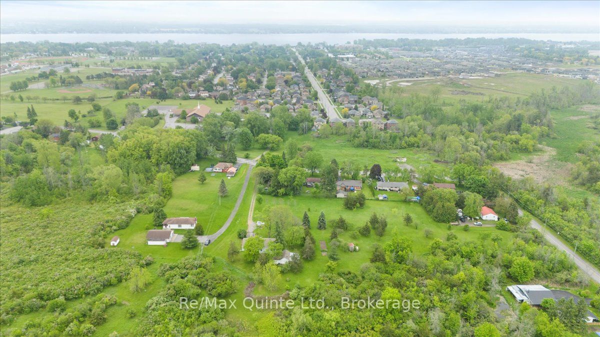404 Bridge Street W, Belleville, ON K8N 4Z2 photo 5
