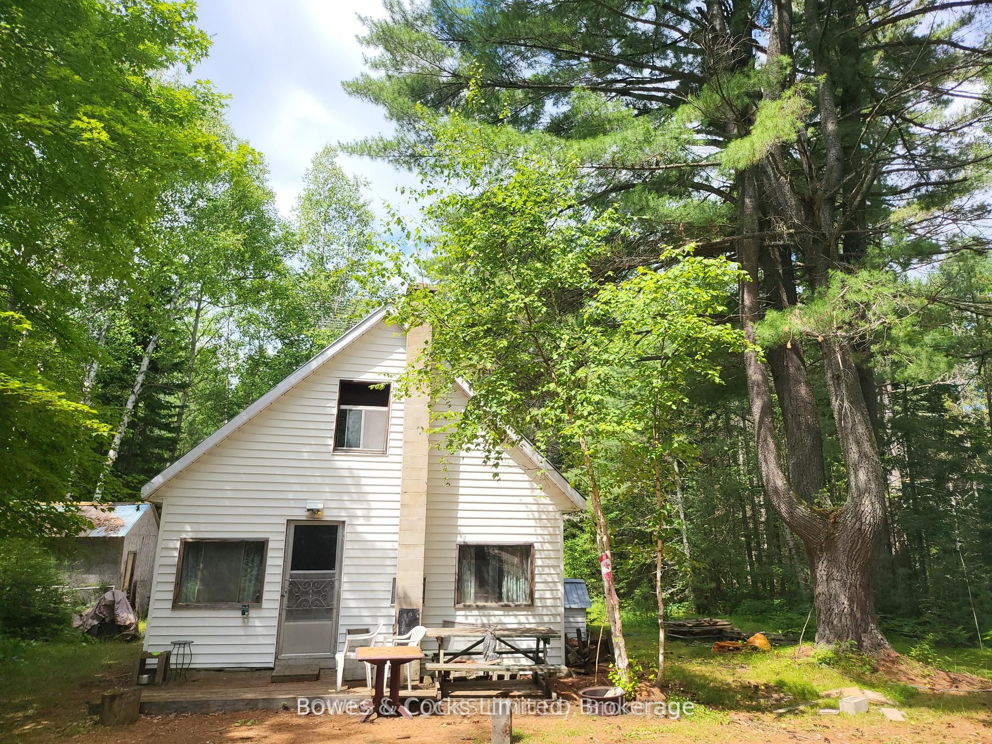 24 Robinson Road, Hastings Highlands, ON K0L 2S0 photo 5