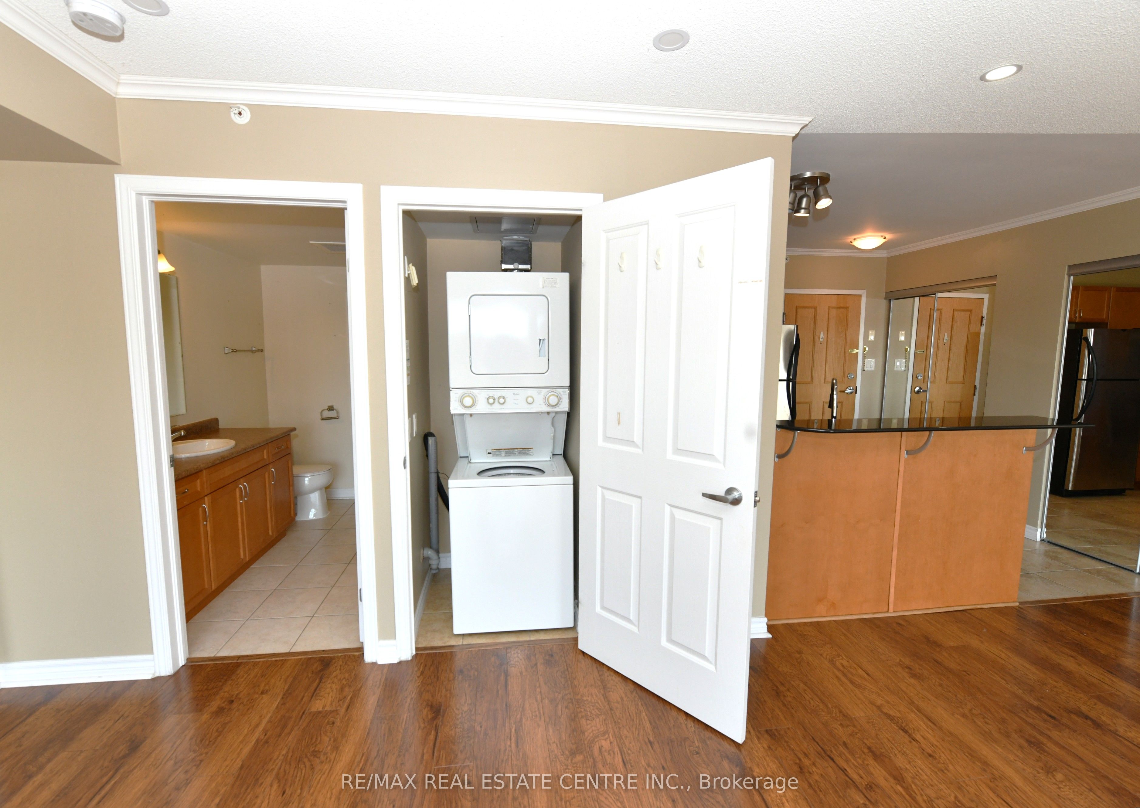 8 Harris Street 418, Cambridge, ON N1R 8R1 photo 5