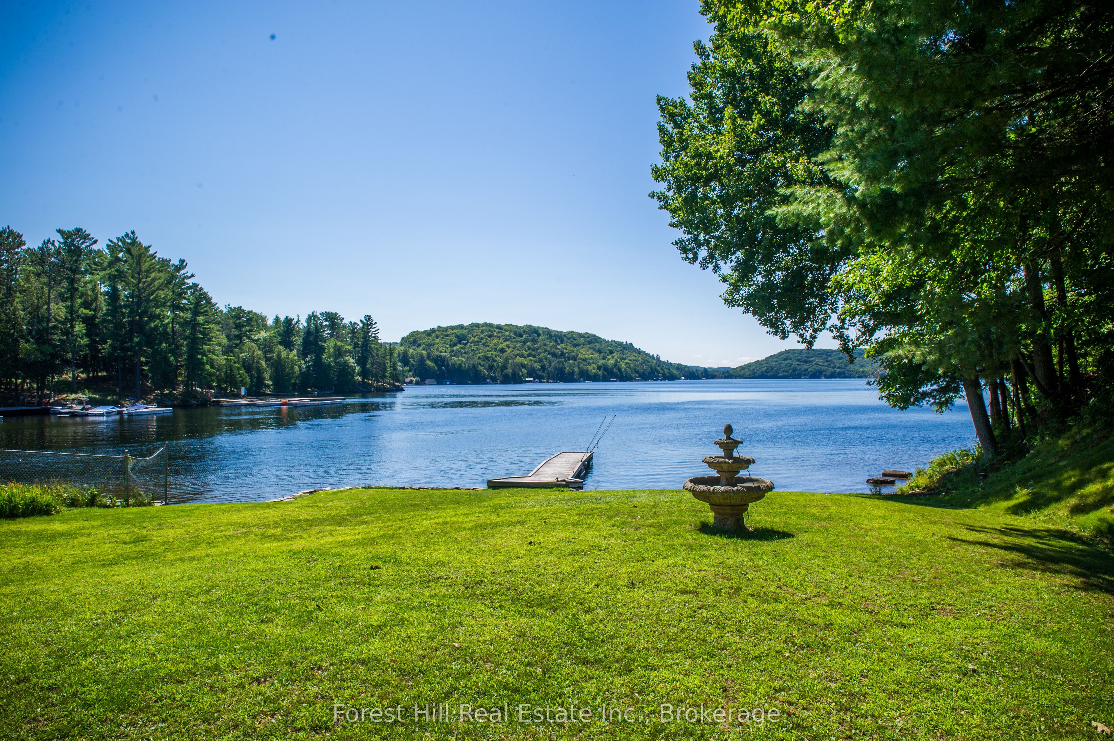 1066 Main Street, Lake of Bays, ON P0C 1E0 photo 4