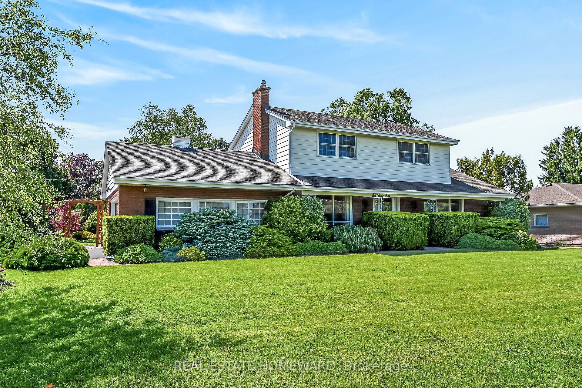 634 Mountain Brow Boulevard, Hamilton, ON L8T 1B1