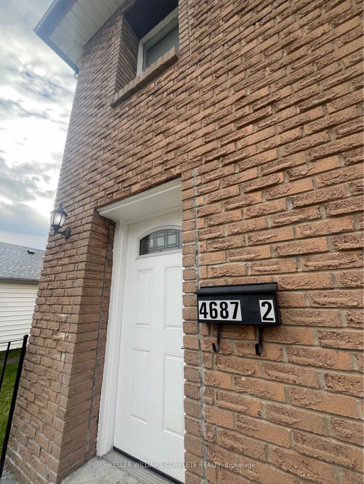 4687 First Avenue 2, Niagara Falls, ON L2E 4G5