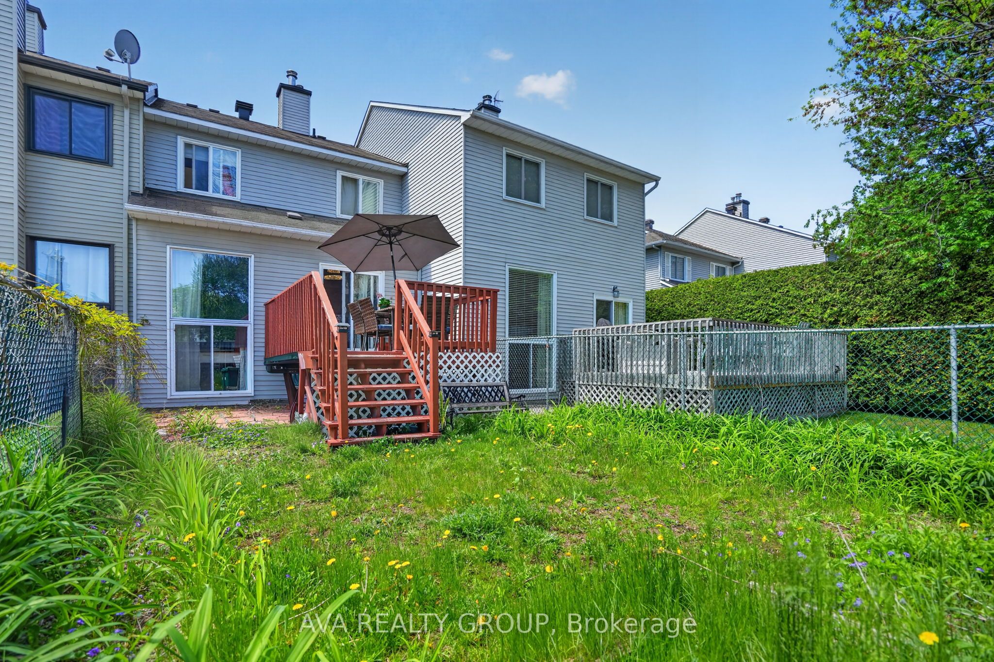 27 Danaher Drive, Barrhaven, ON K2J 3Y5