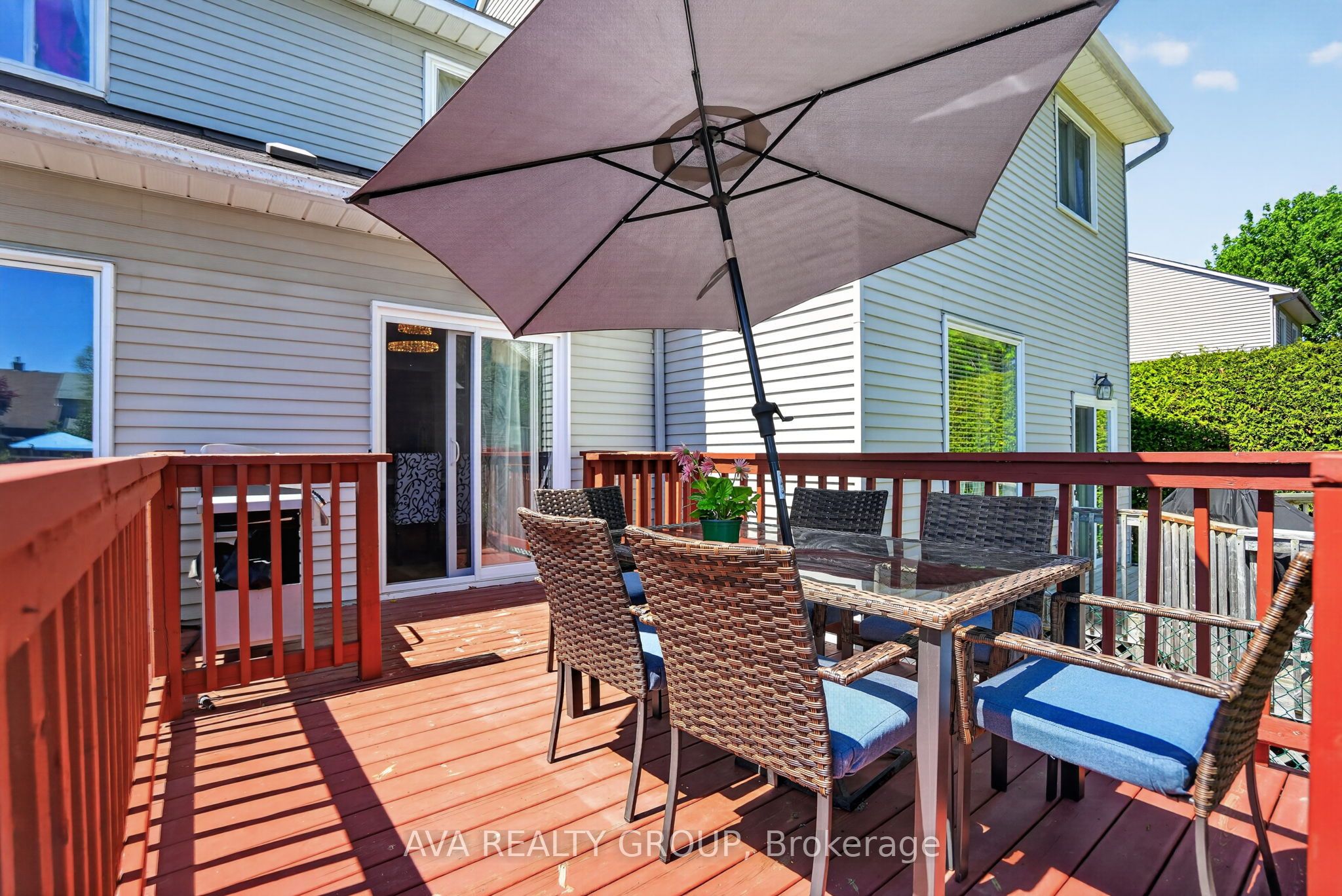27 Danaher Drive, Barrhaven, ON K2J 3Y5 photo 2